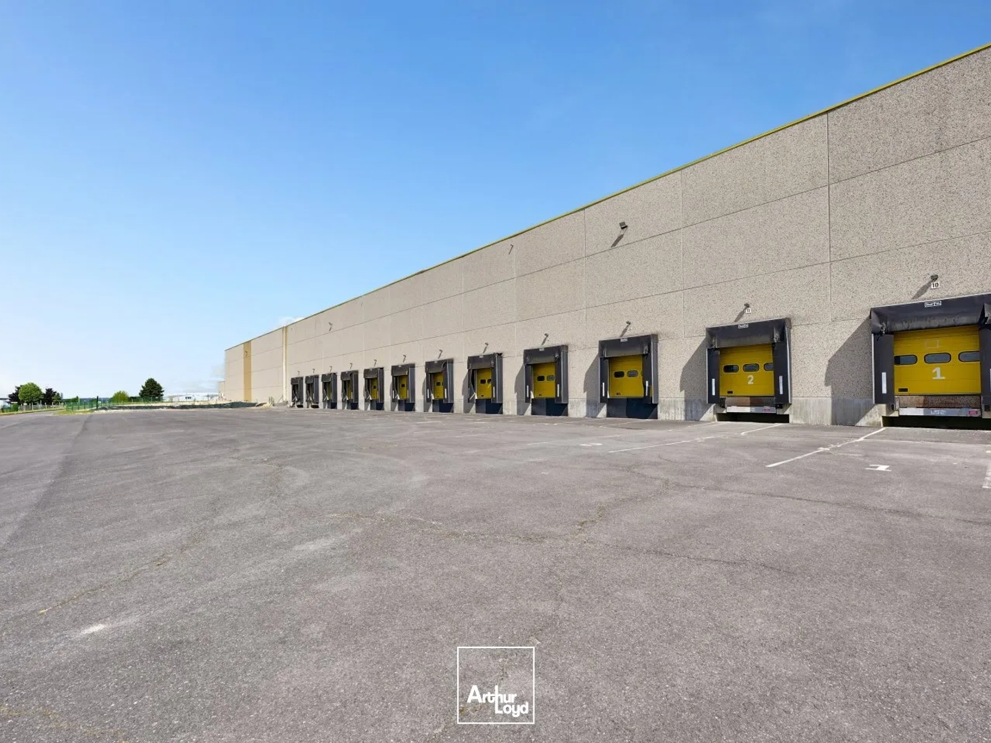 Logistique à louer près sur Amiens