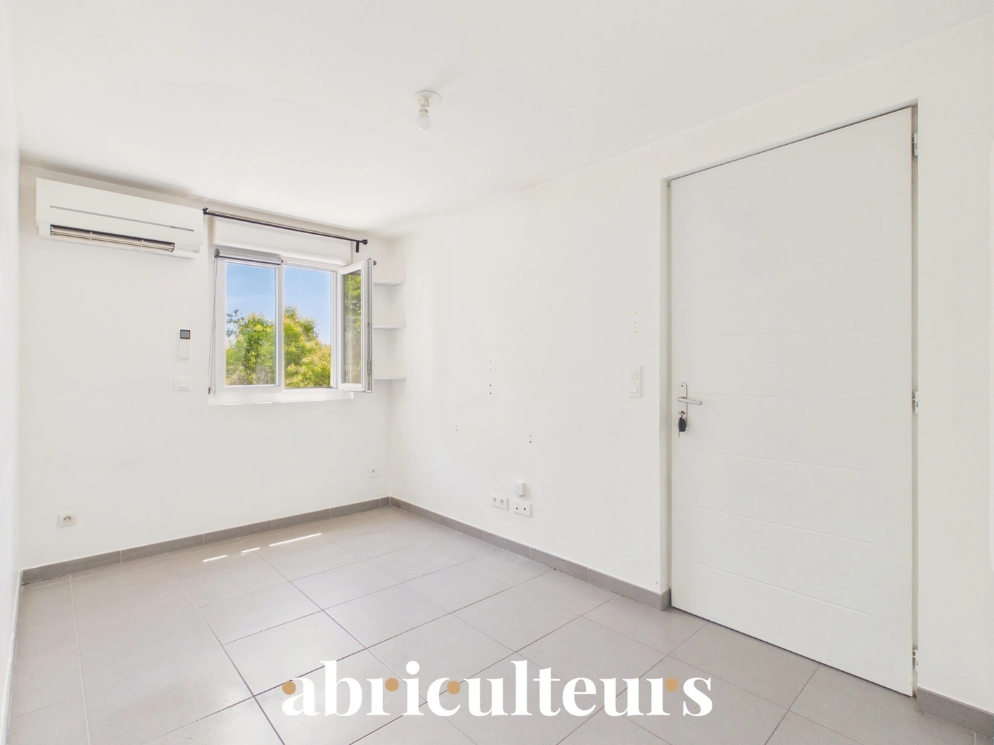 Appartement à vendre - 2 pièces - 38m2 - Salon-De-Provence (13300)