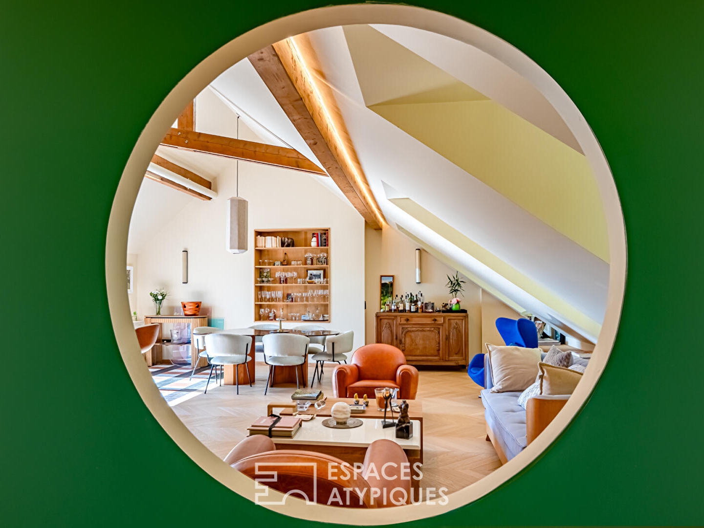 Appartement à vendre - 4 pièces - 121m2 - Louveciennes (78430)