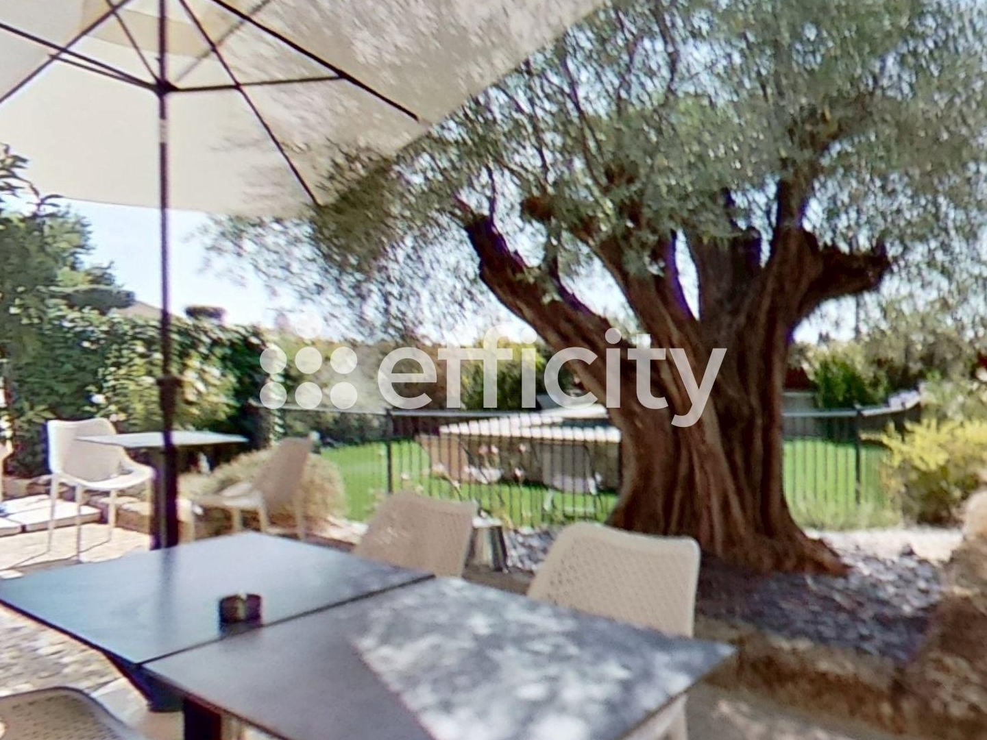 Magasin à vendre - 200m2 - Uzès (30700)