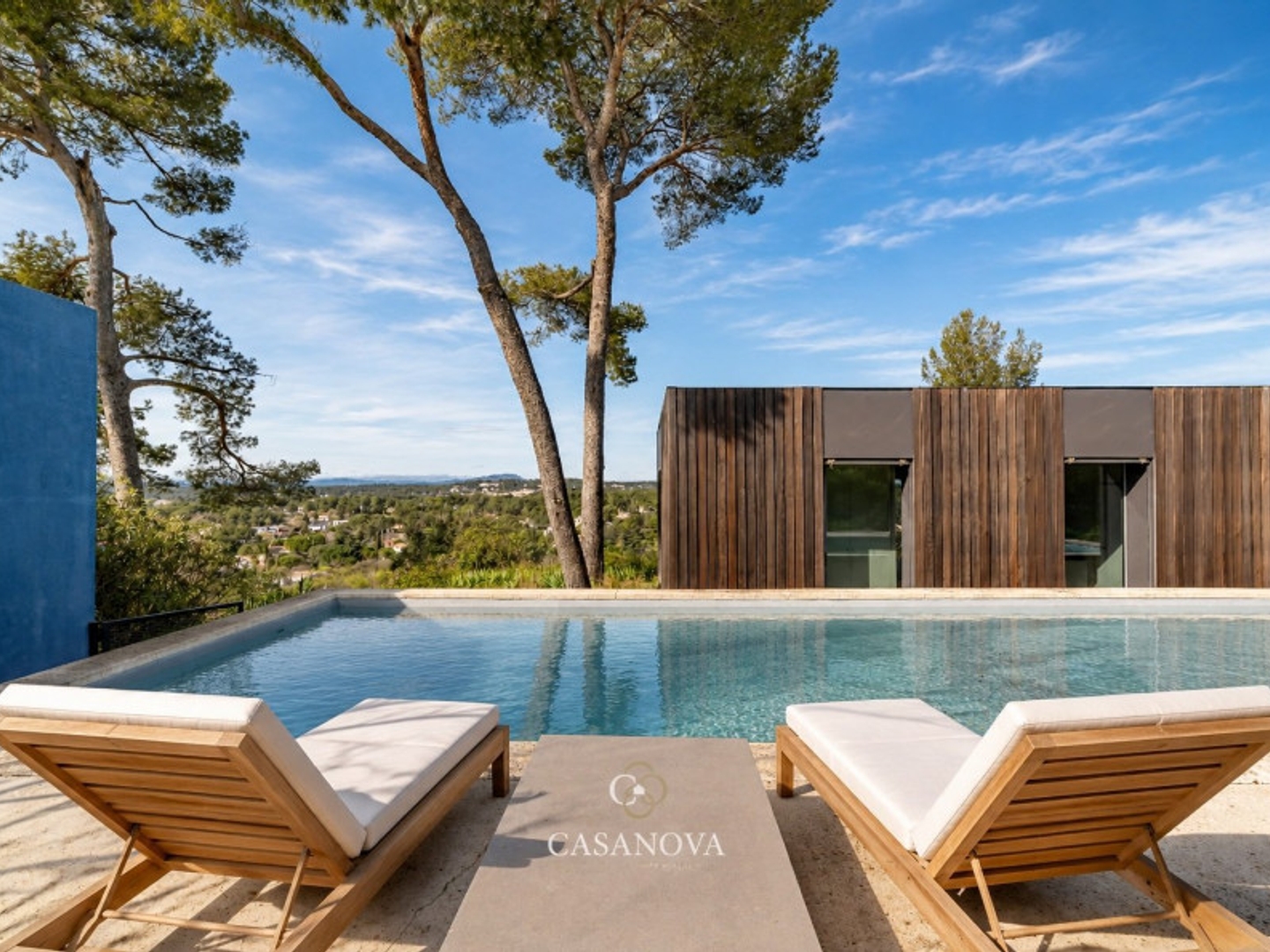 Maison 7 pièces 248 m²