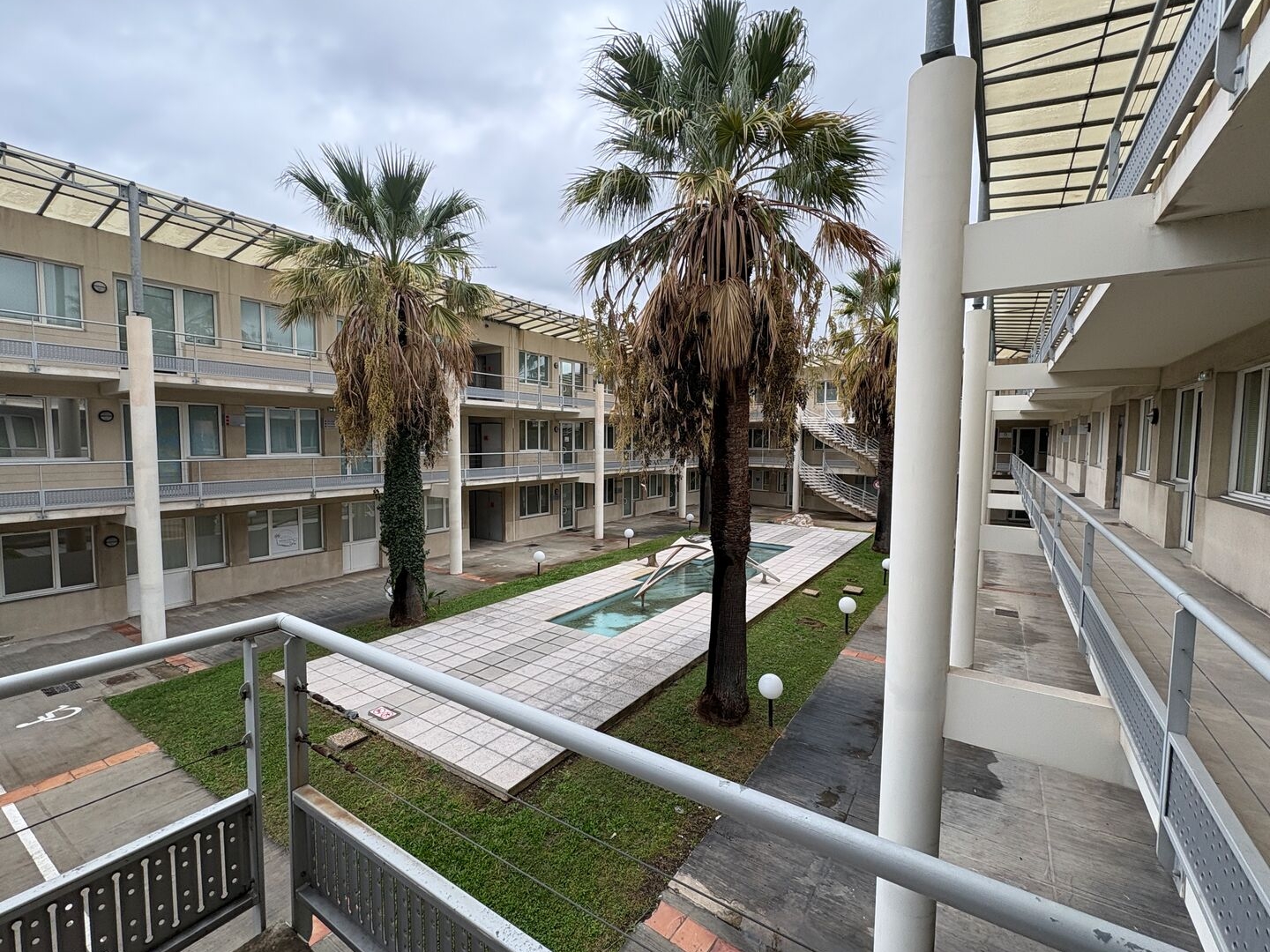 Locaux à vendre - 260m2 - Marseille 16e (13016)