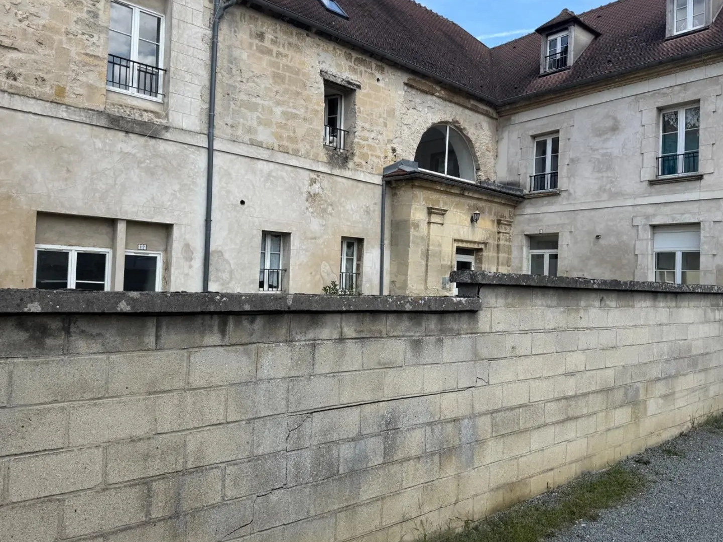 Immeuble à vendre - 730m2 - Verberie (60410)