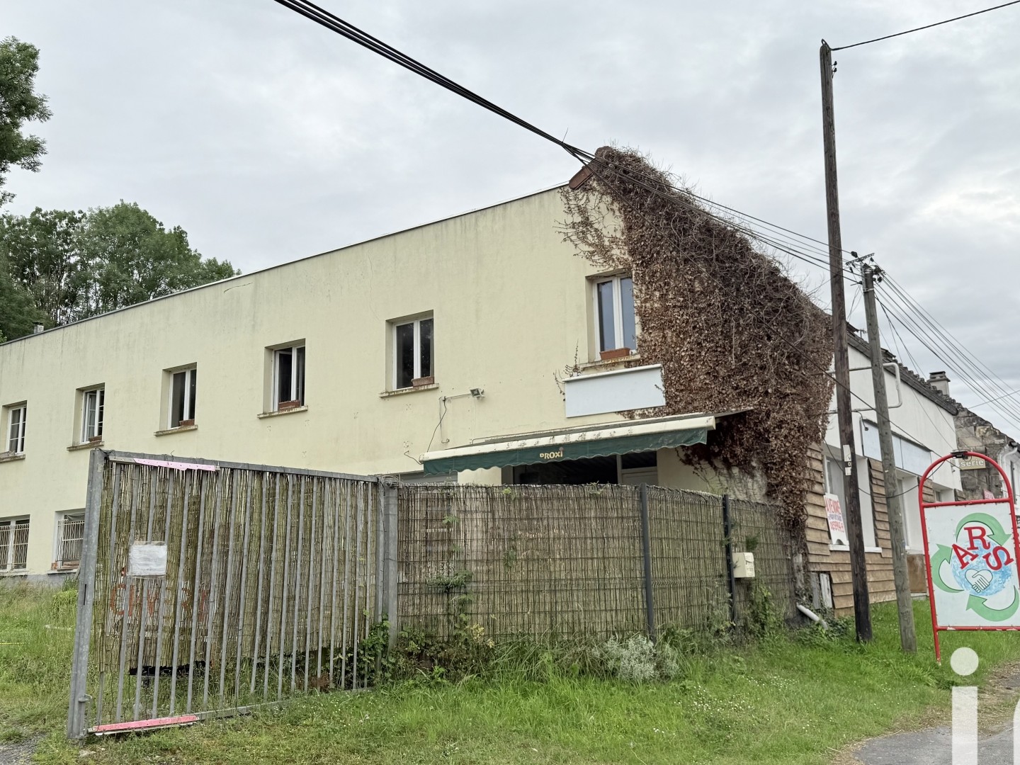 Immeuble 450 m²