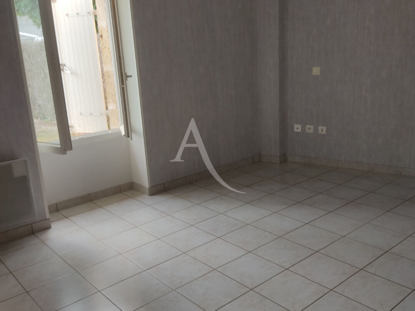 Maison à vendre - 4 pièces - 94m2 - Fontaines-D'ozillac (17500)