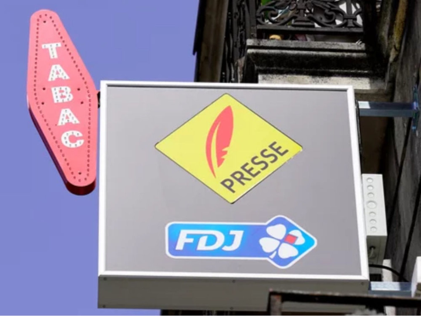 ROANNE- À VENDRE FOND DE COMMERCE BAR PMU TABAC PRESSE FDJ BONNE RENTABILITE