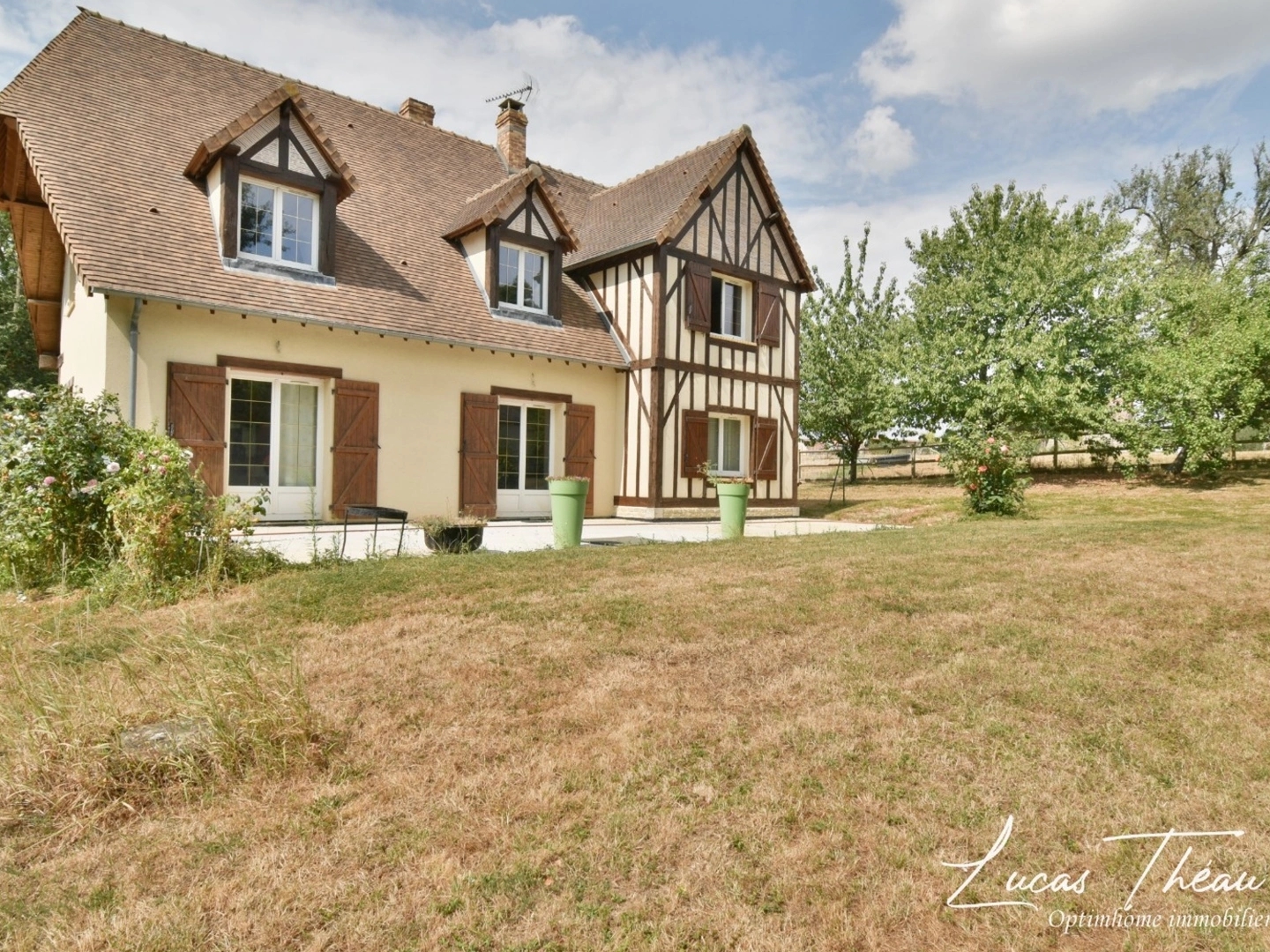 Maison familiale de 165 m² - 7 chambres - Terrain de 1 926 m² - Proche A13