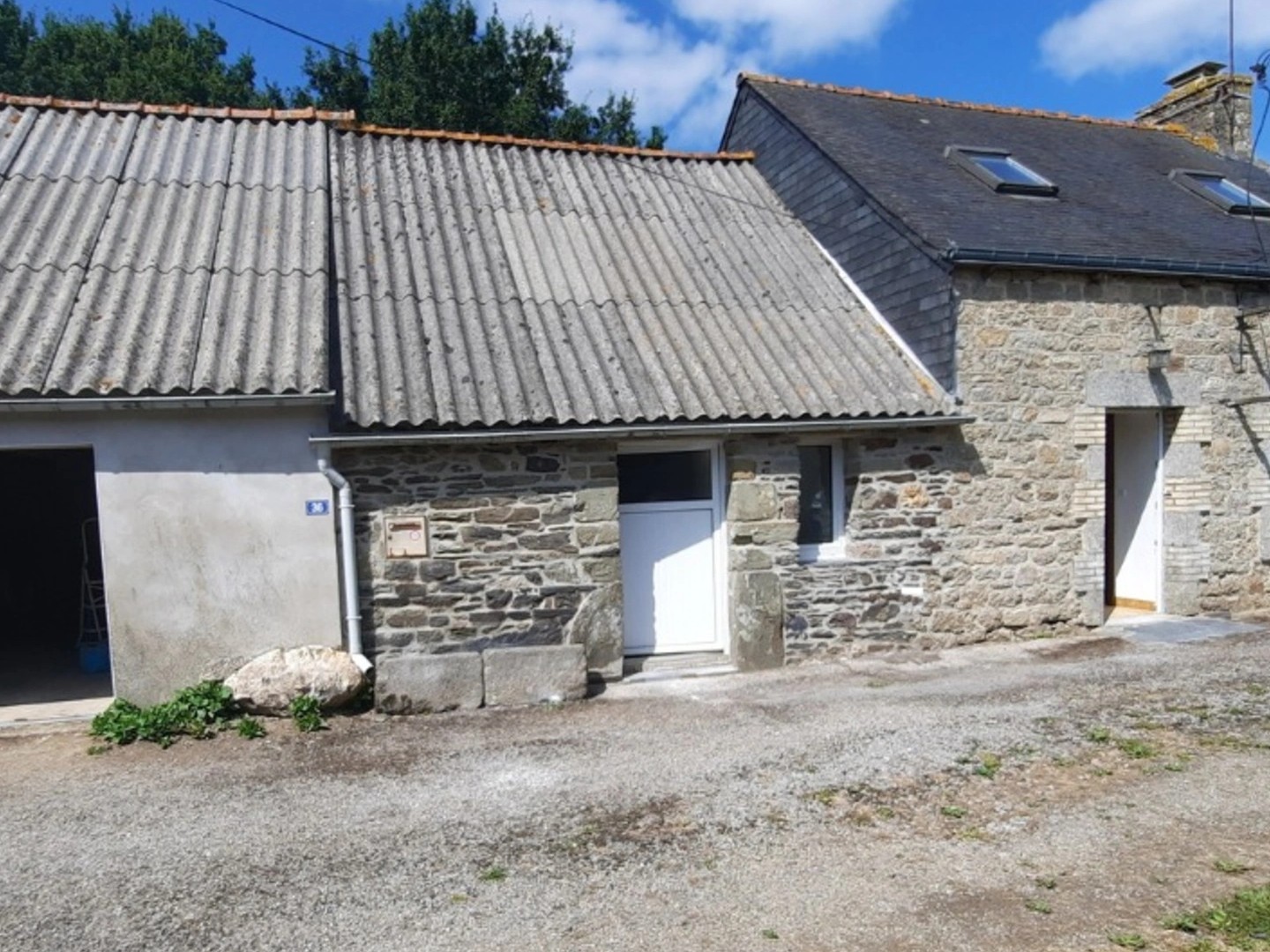 Maison à vendre - 4 pièces - 57m2 - Plounévez-Quintin (22110)