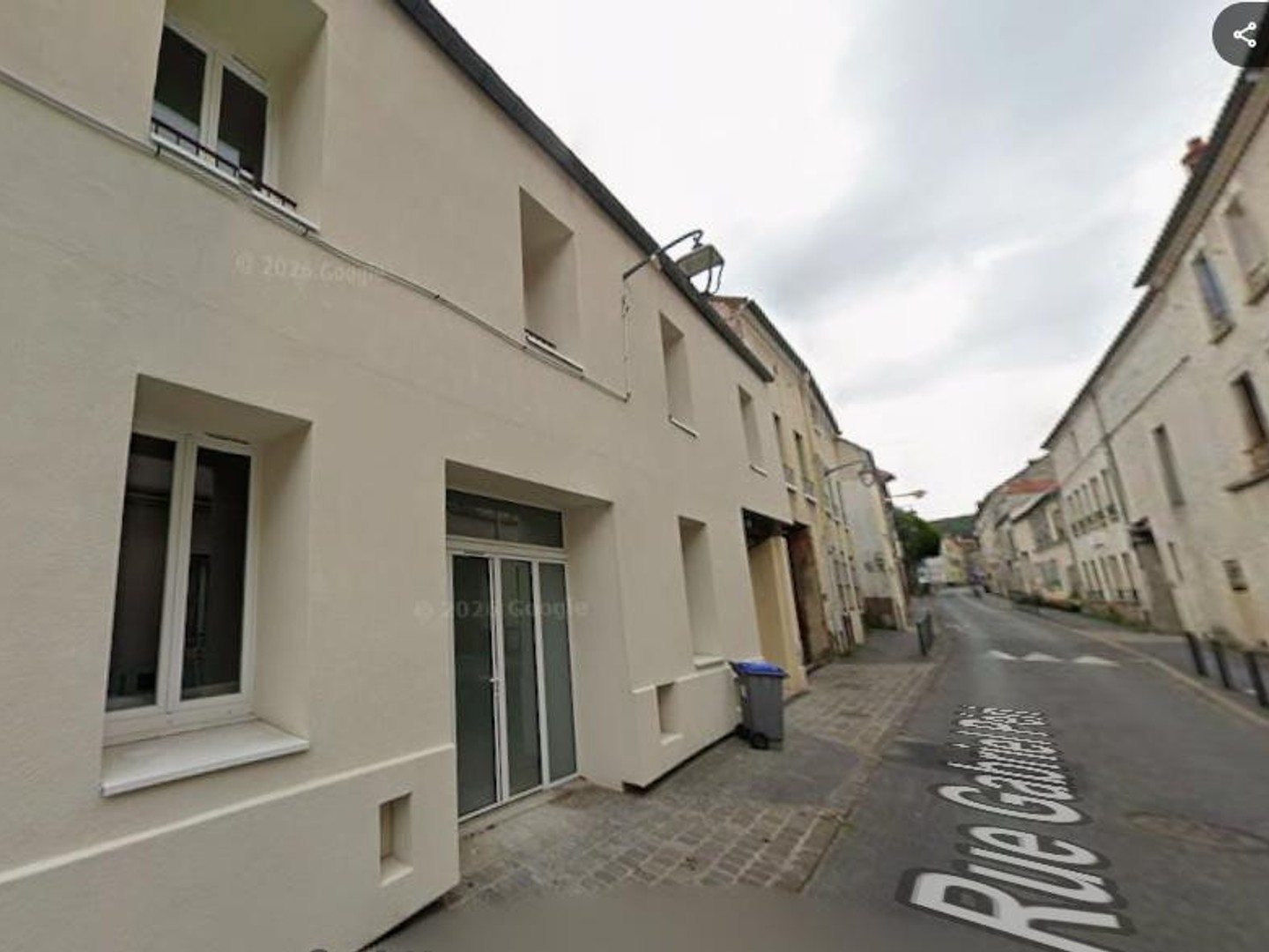 T3 avec cour privative et parking