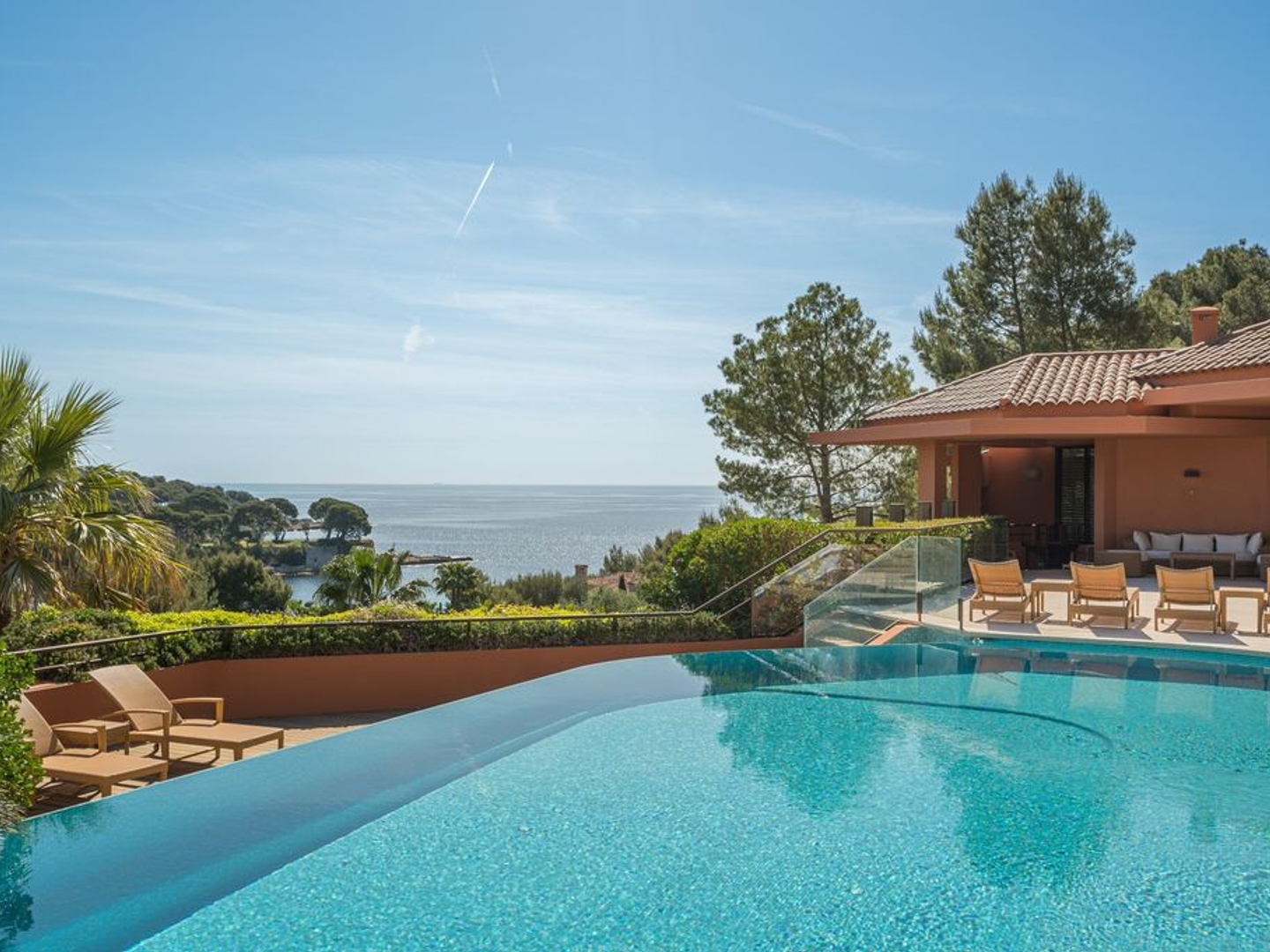 Villa 22 pièces 860 m²