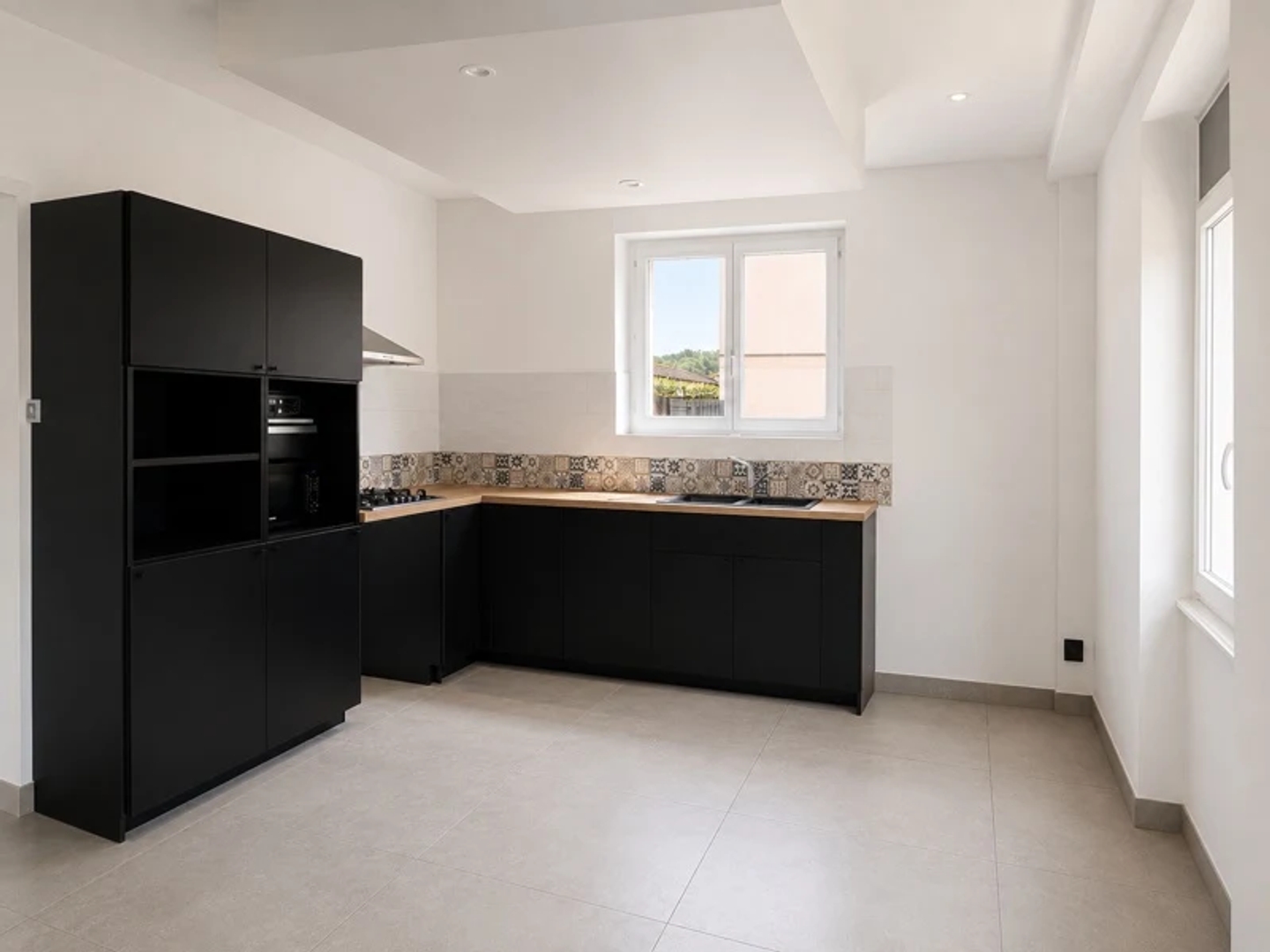 Maison à vendre - 5 pièces - 161m2 - Vaulx-Milieu (38090)