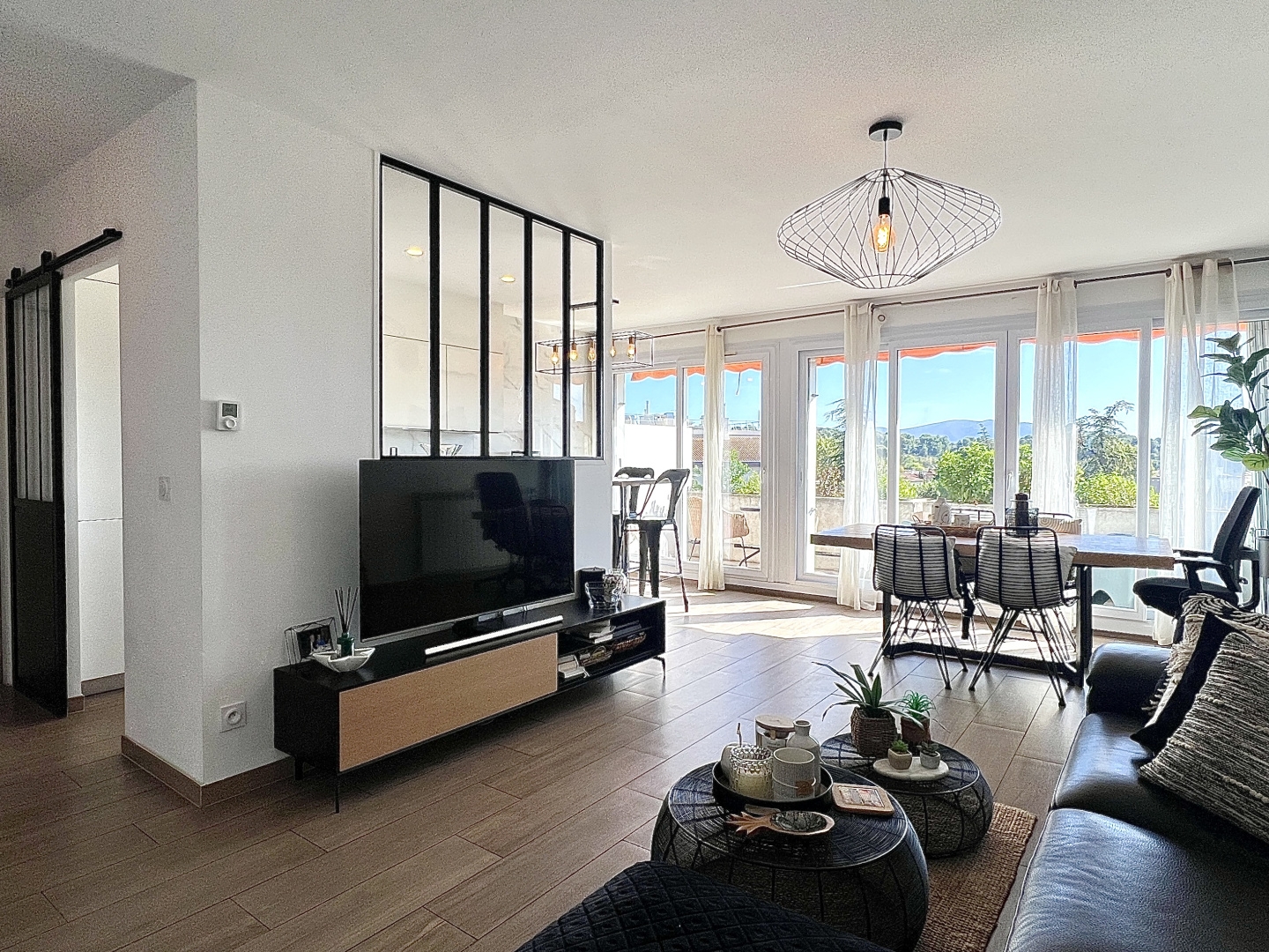 Appartement à vendre - 4 pièces - 80m2 - Plan-De-Cuques (13380)
