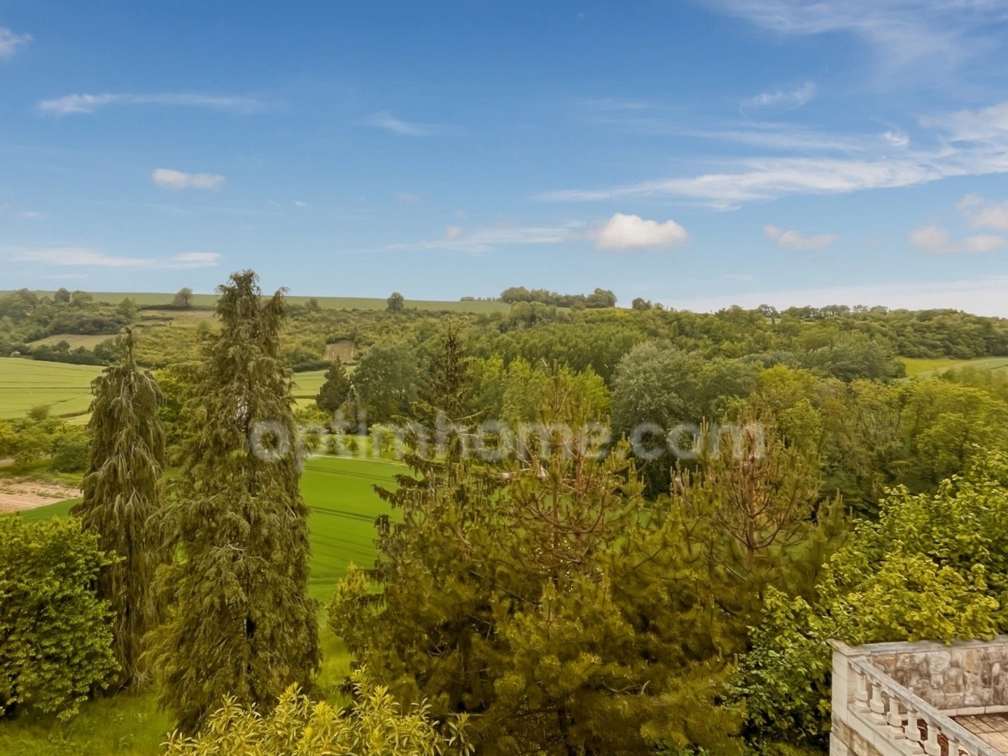Maison à vendre - 5 pièces - 190m2 - Serval (02160)
