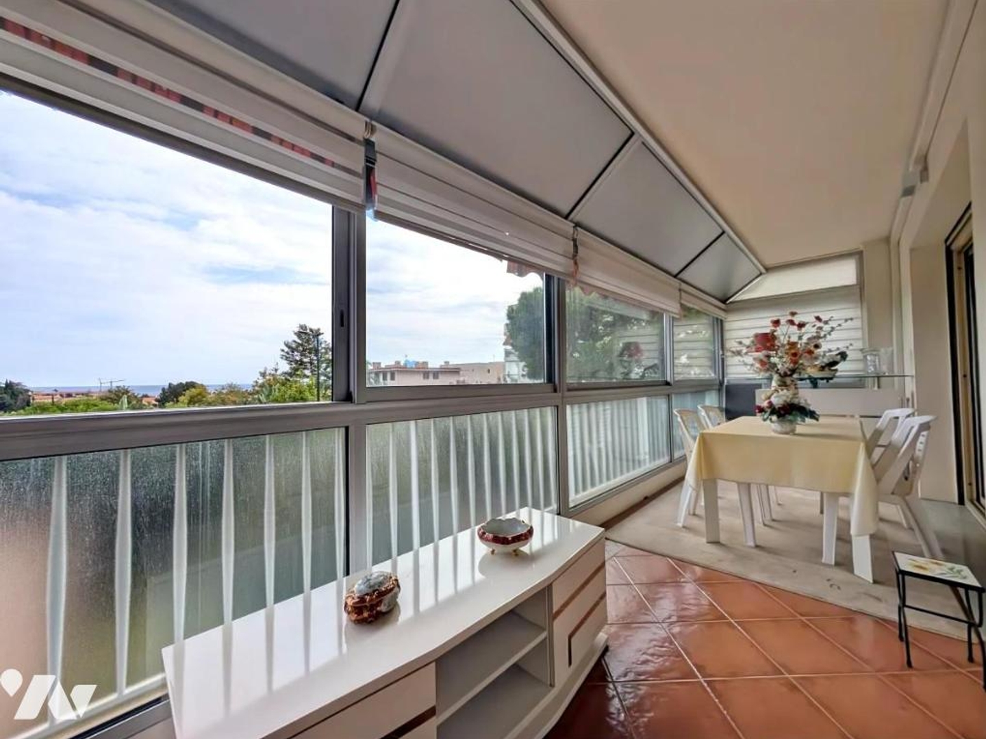 Appartement à vendre - 4 pièces - 91m2 - Saint-Laurent-Du-Var (06700)