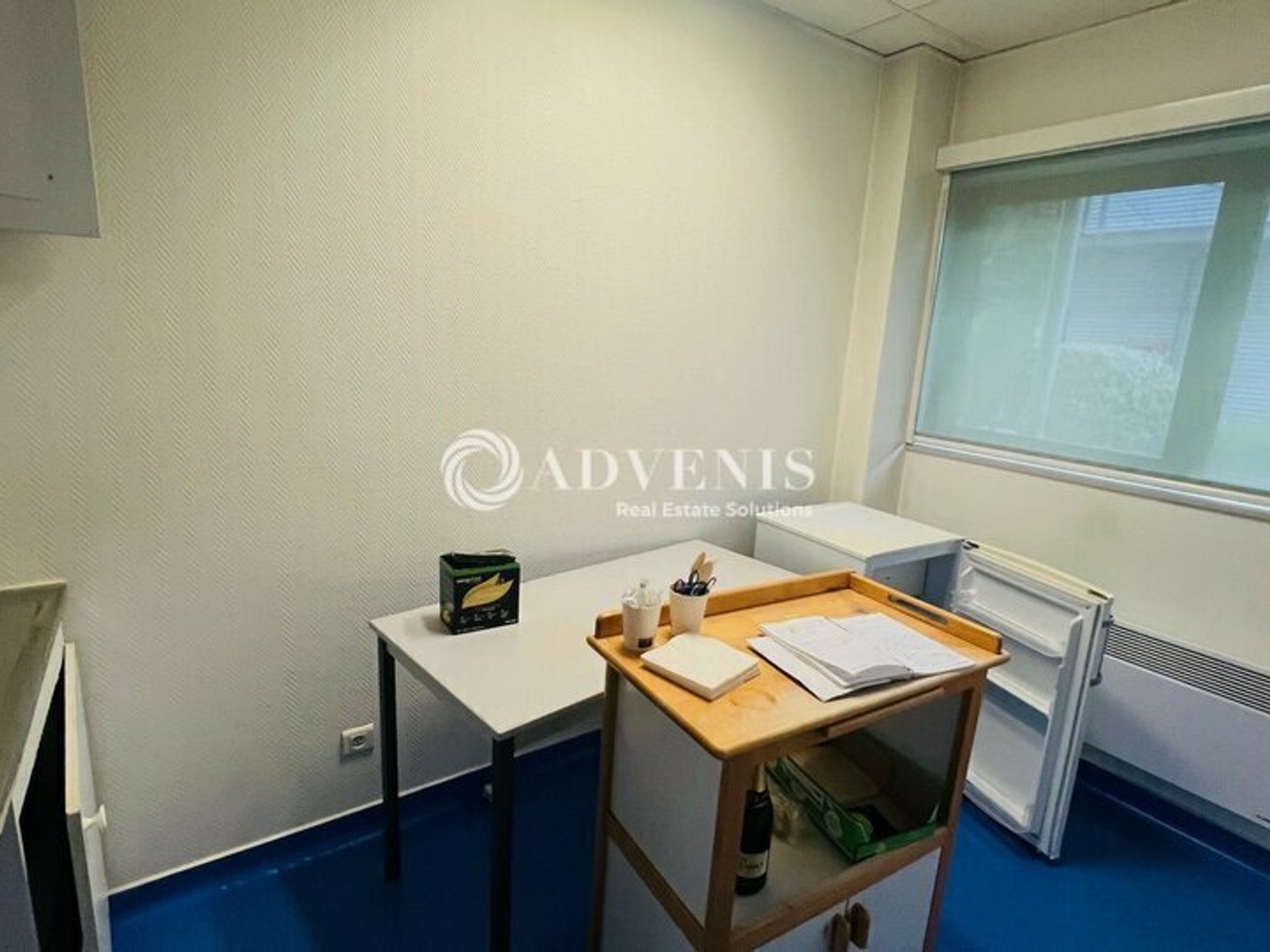 BUREAU A VENDRE