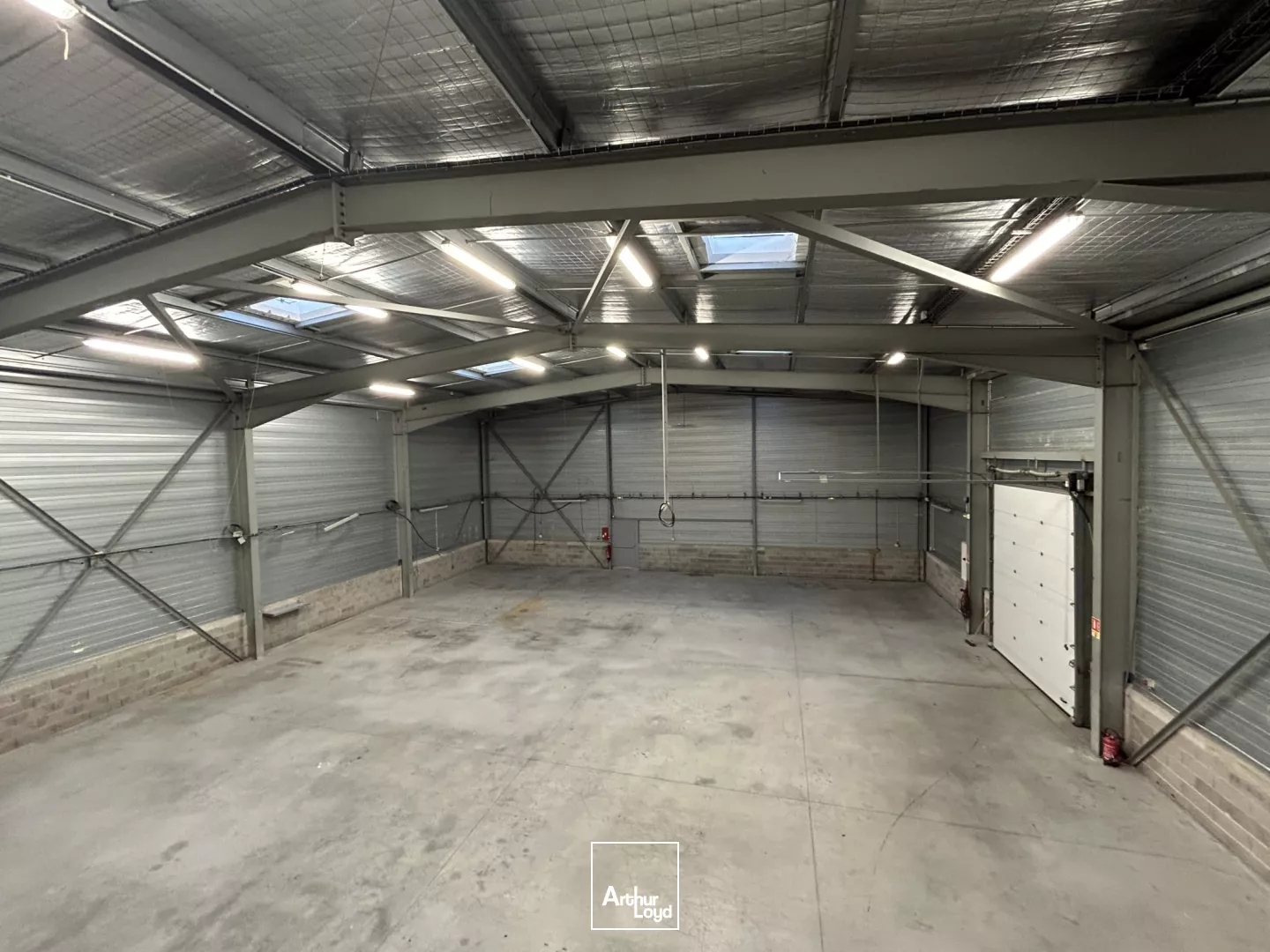 Locaux à vendre - 861m2 - Perpignan (66000)