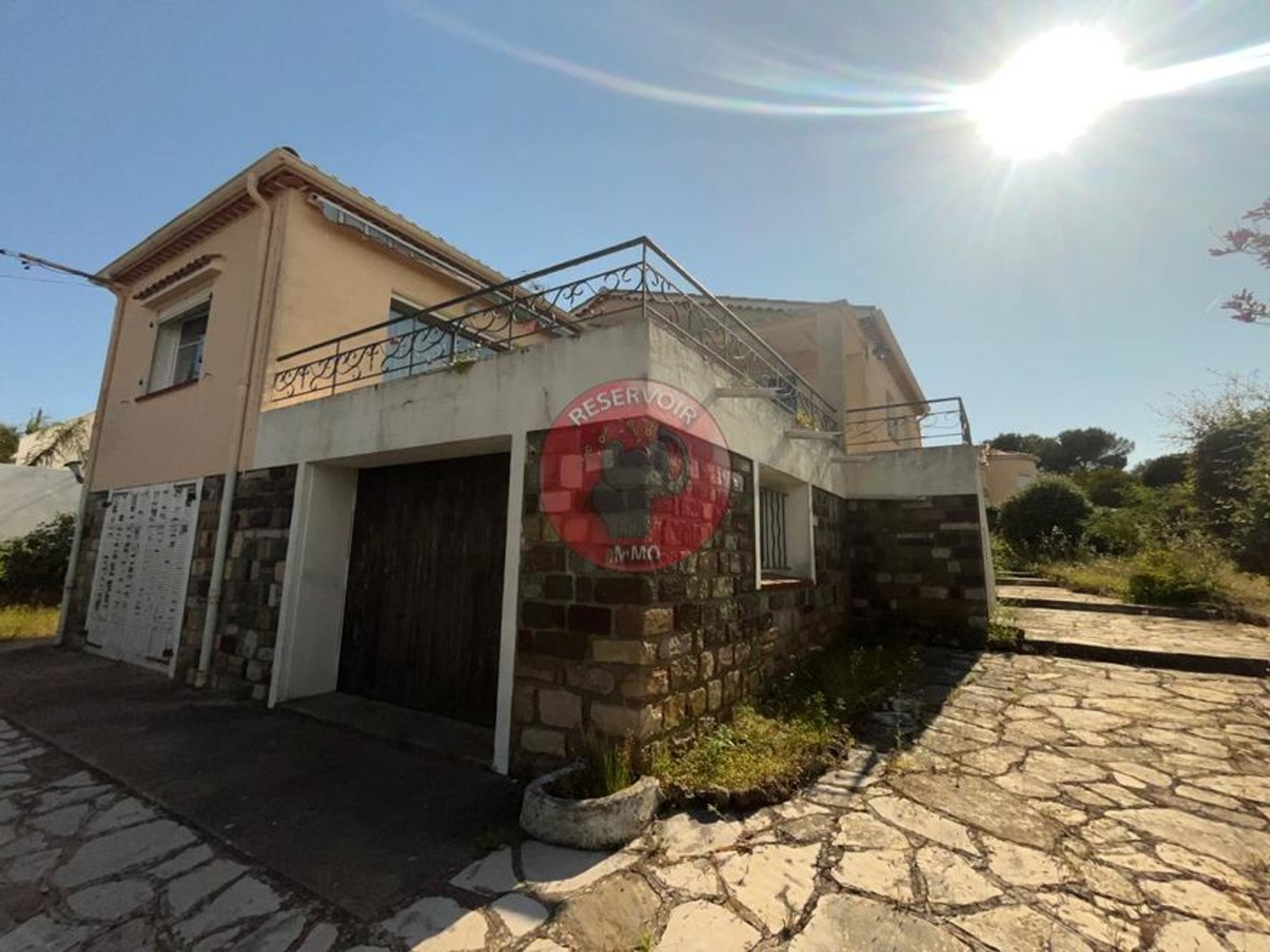 Villa à rénover avec fort potentiel  Vue mer  Calme ab....