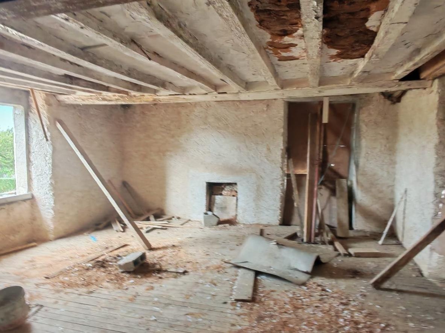 Maison à vendre - 2 pièces - 80m2 - La Cropte (53170)