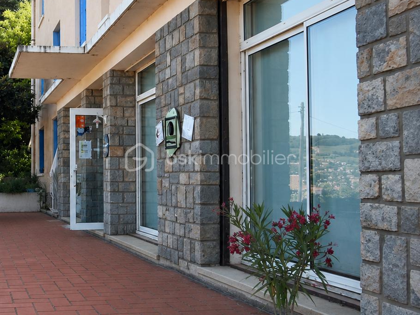 Magasin à vendre - 28 pièces - 600m2 - Limoux (11300)