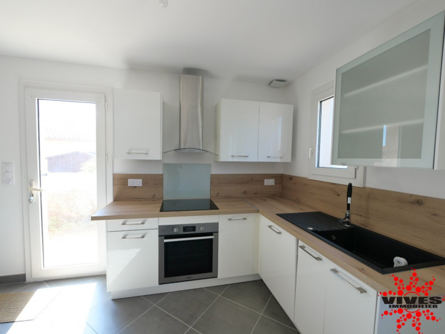 Maison à vendre - 5 pièces - 108m2 - Colombiers (34440)