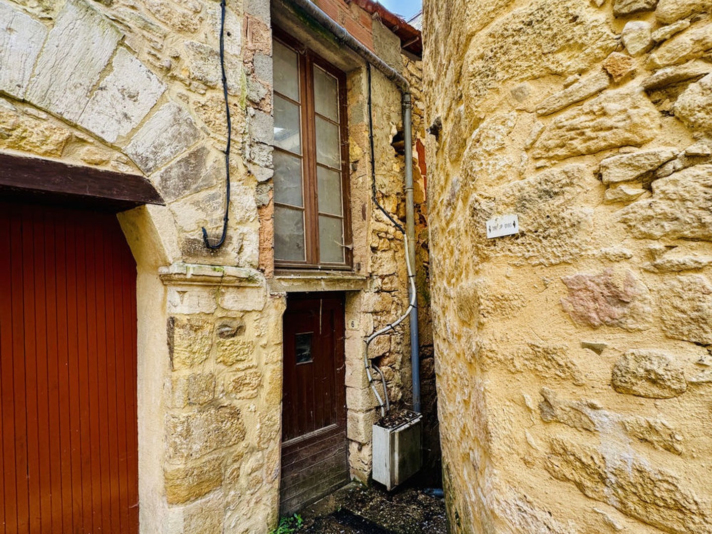 SOUS OFFRE ACCEPTEE -- Immeuble au coeur de St Cyprien en Périgord _ EXCLUSIVITE Stephane Gounet
