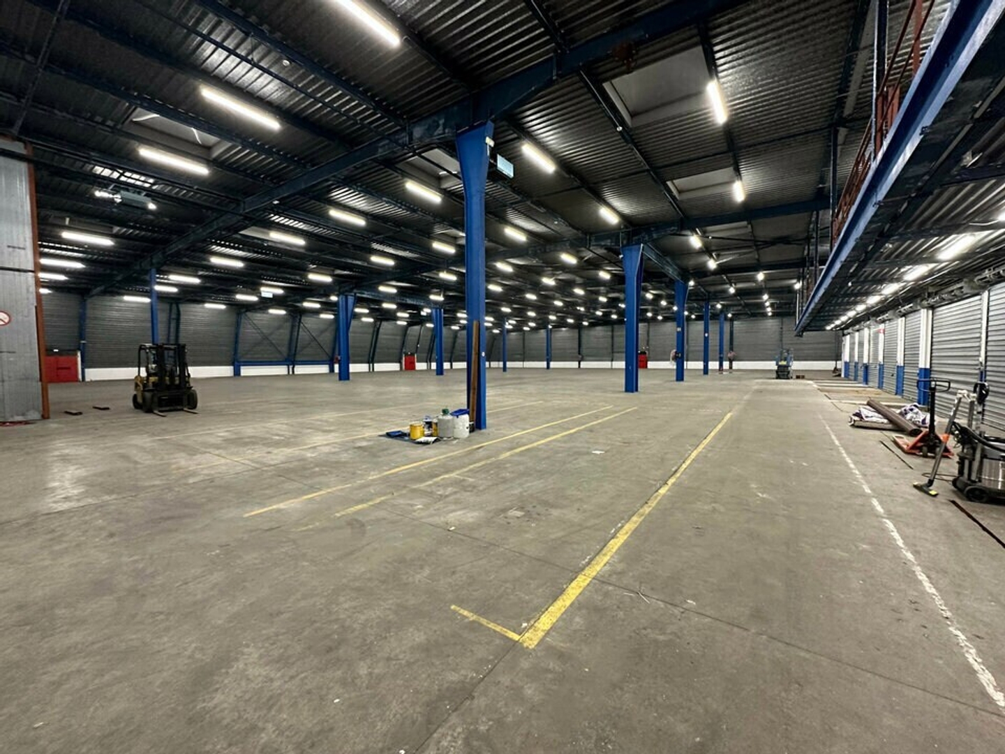 ENTREPÔT LOGISTIQUE A VENDRE