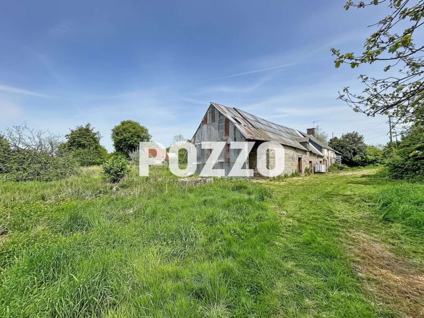 Immeuble à vendre - 1 pièce - 120m2 - Sourdeval (50150)