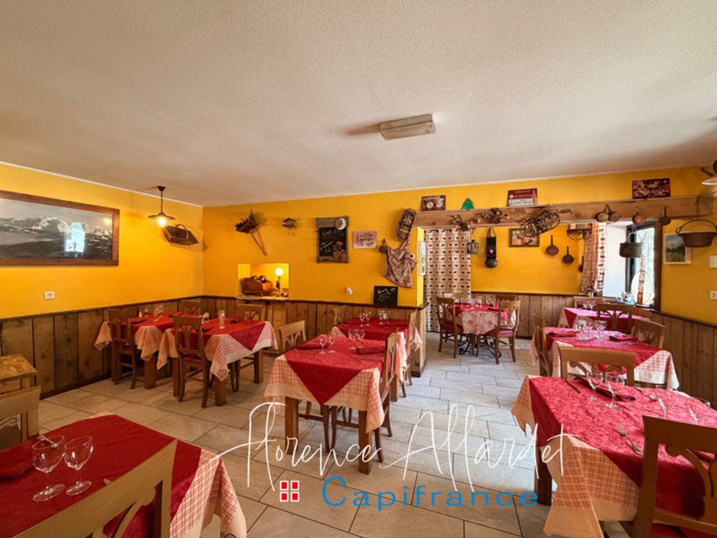 Magasin à vendre - 4 pièces - 136m2 - La Compôte (73630)