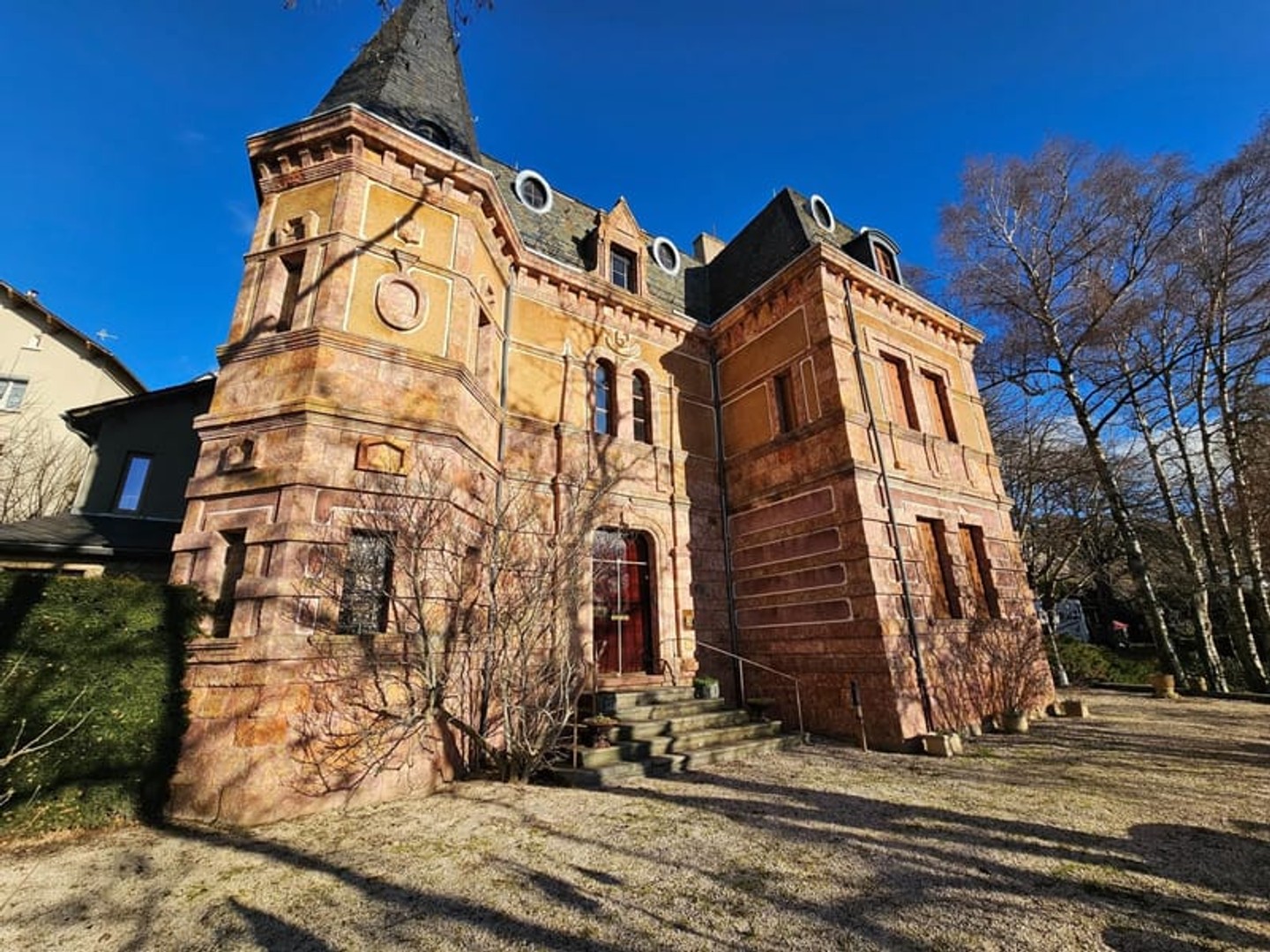 Bureaux 15 pièces 370 m²