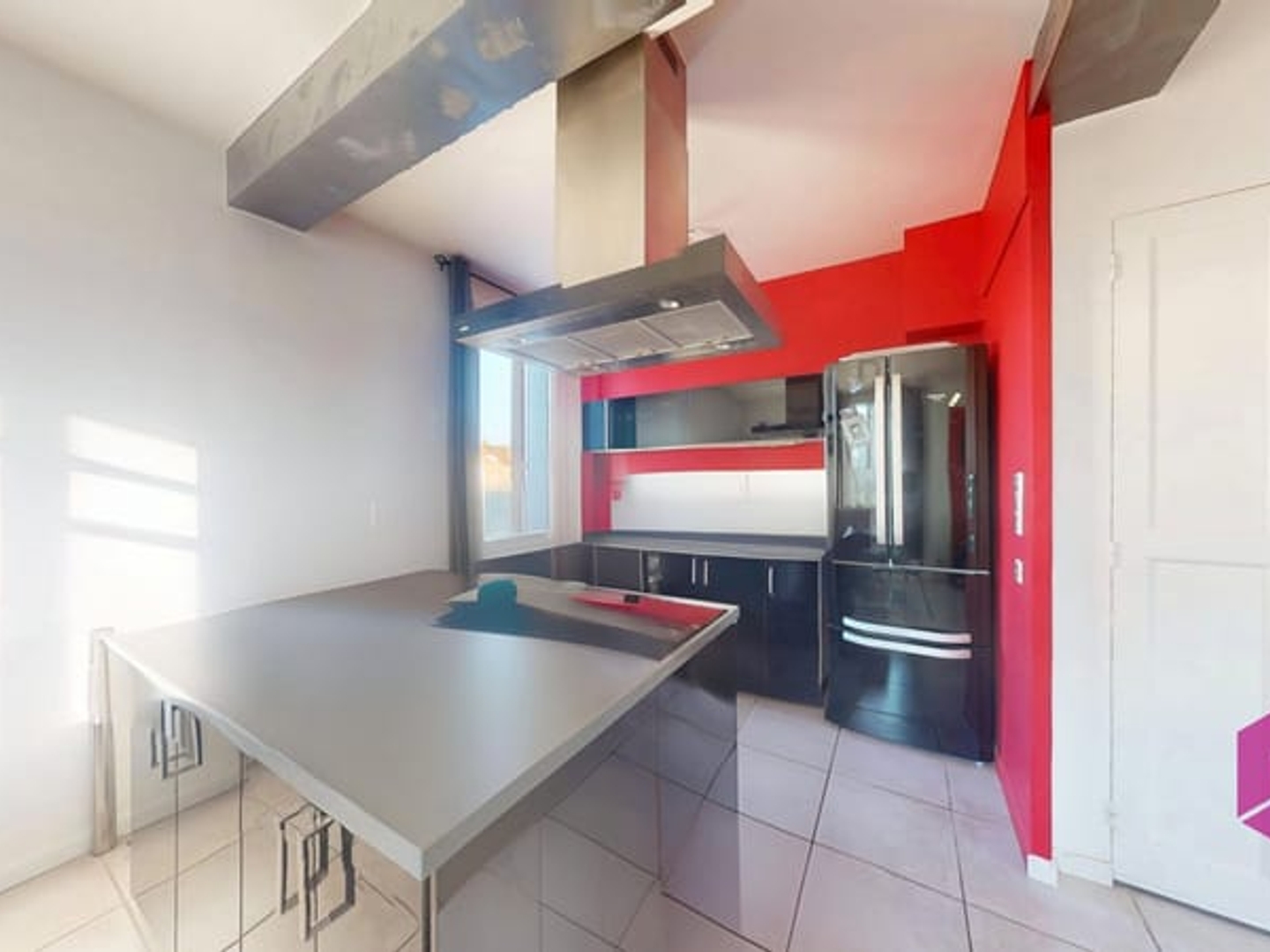 Maison à vendre - 2 pièces - 76m2 - Montrond-Les-Bains (42210)