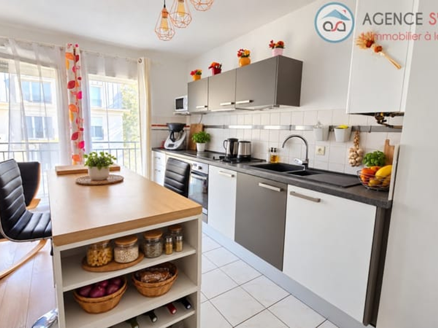 Appartement à vendre - 2 pièces - 58m2 - Bordeaux (33300)
