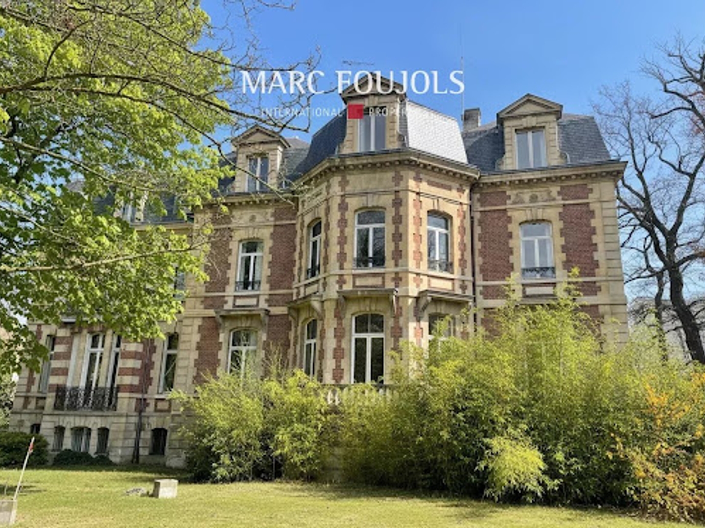 Appartement 5 pièces 130 m²
