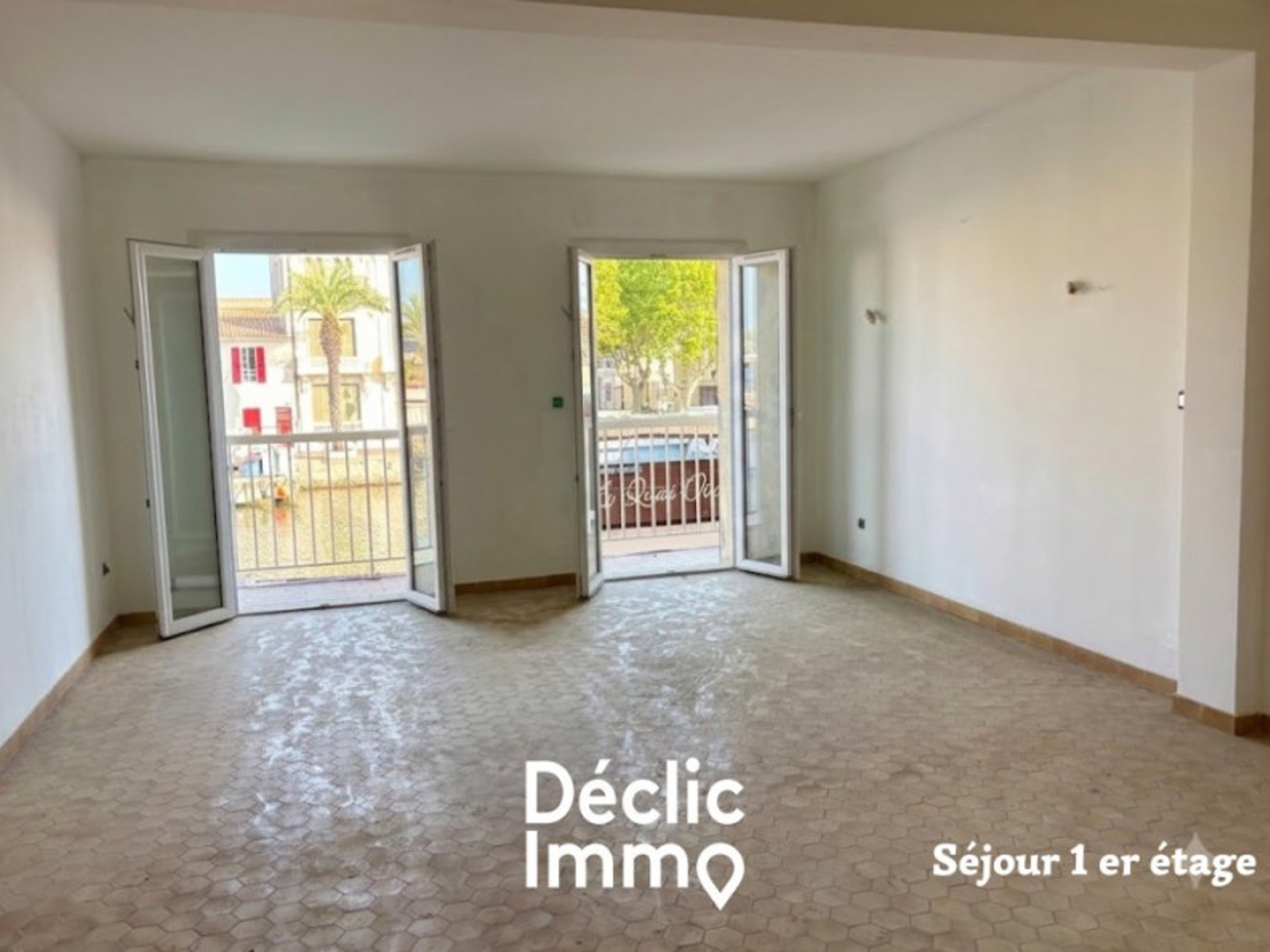 Appartement à vendre - 4 pièces - 98m2 - Le Grau-Du-Roi (30240)