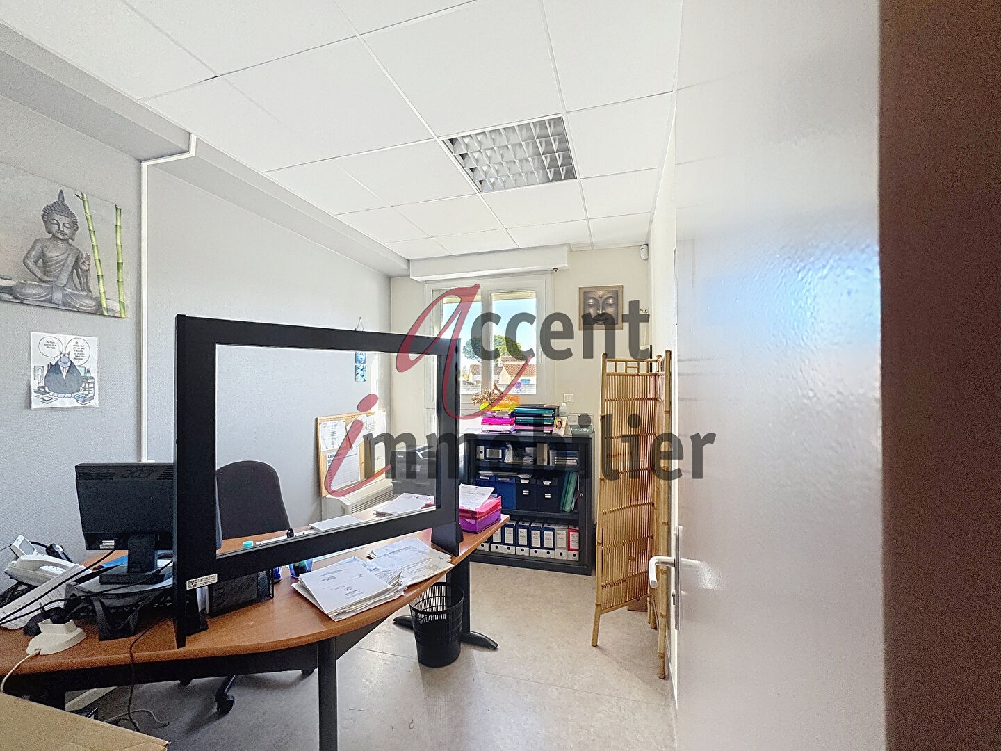 Locaux à vendre - 2 pièces - 247m2 - Cavaillon (84300)