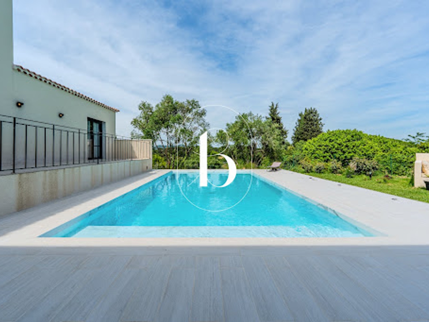 Maison à vendre - 6 pièces - 185m2 - Goudargues (30630)