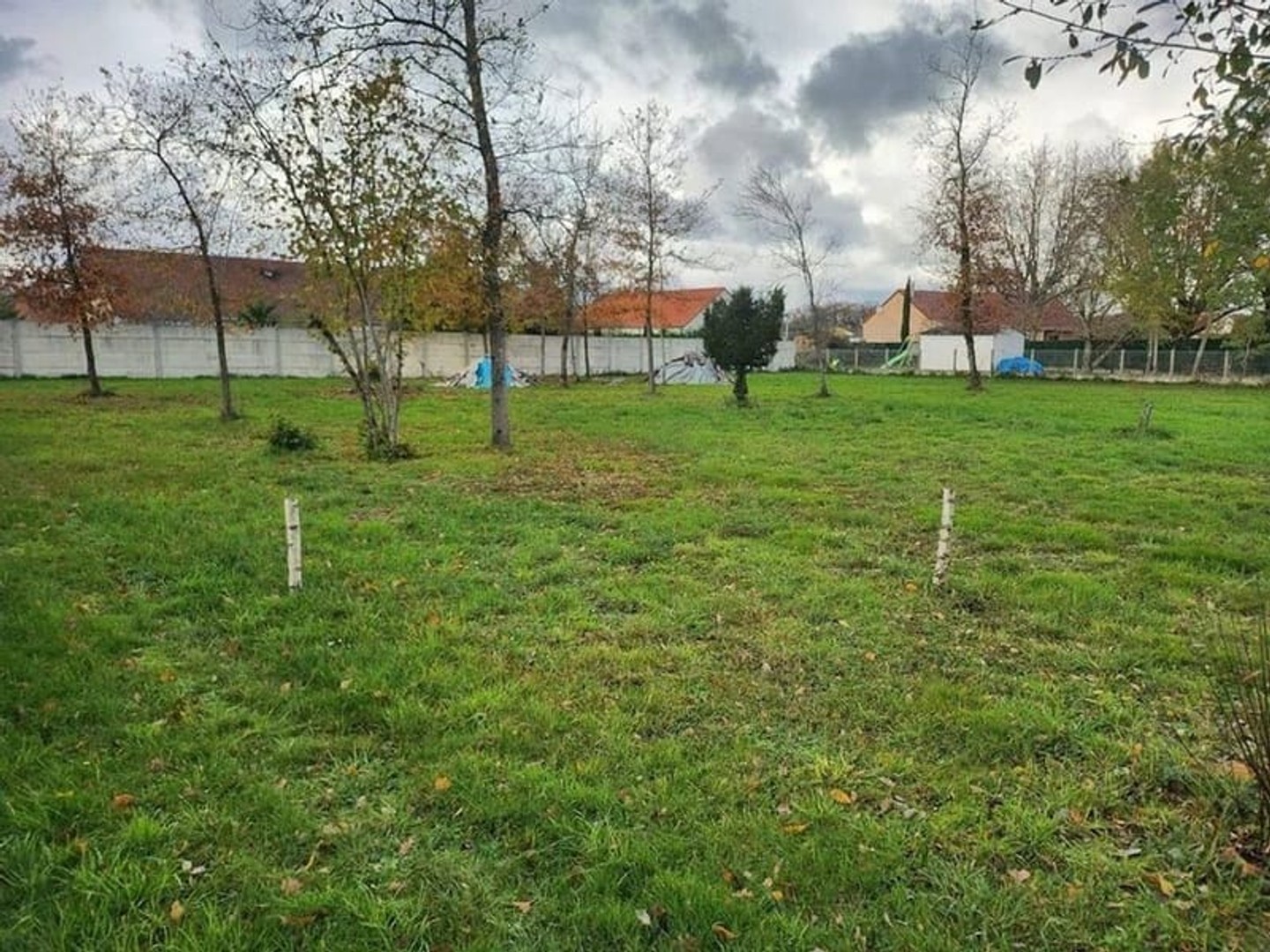 Terrain 779 m²