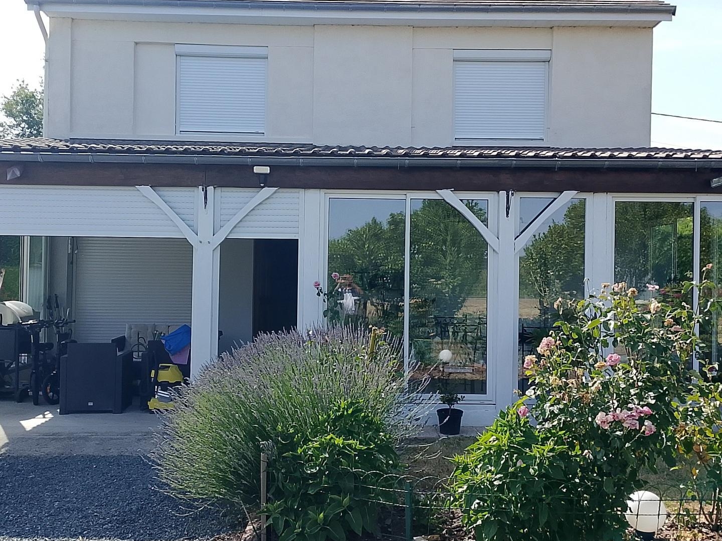 Belle maison de campagne très spacieuse offrant calme et sérénité à quinze minutes de Châteauroux