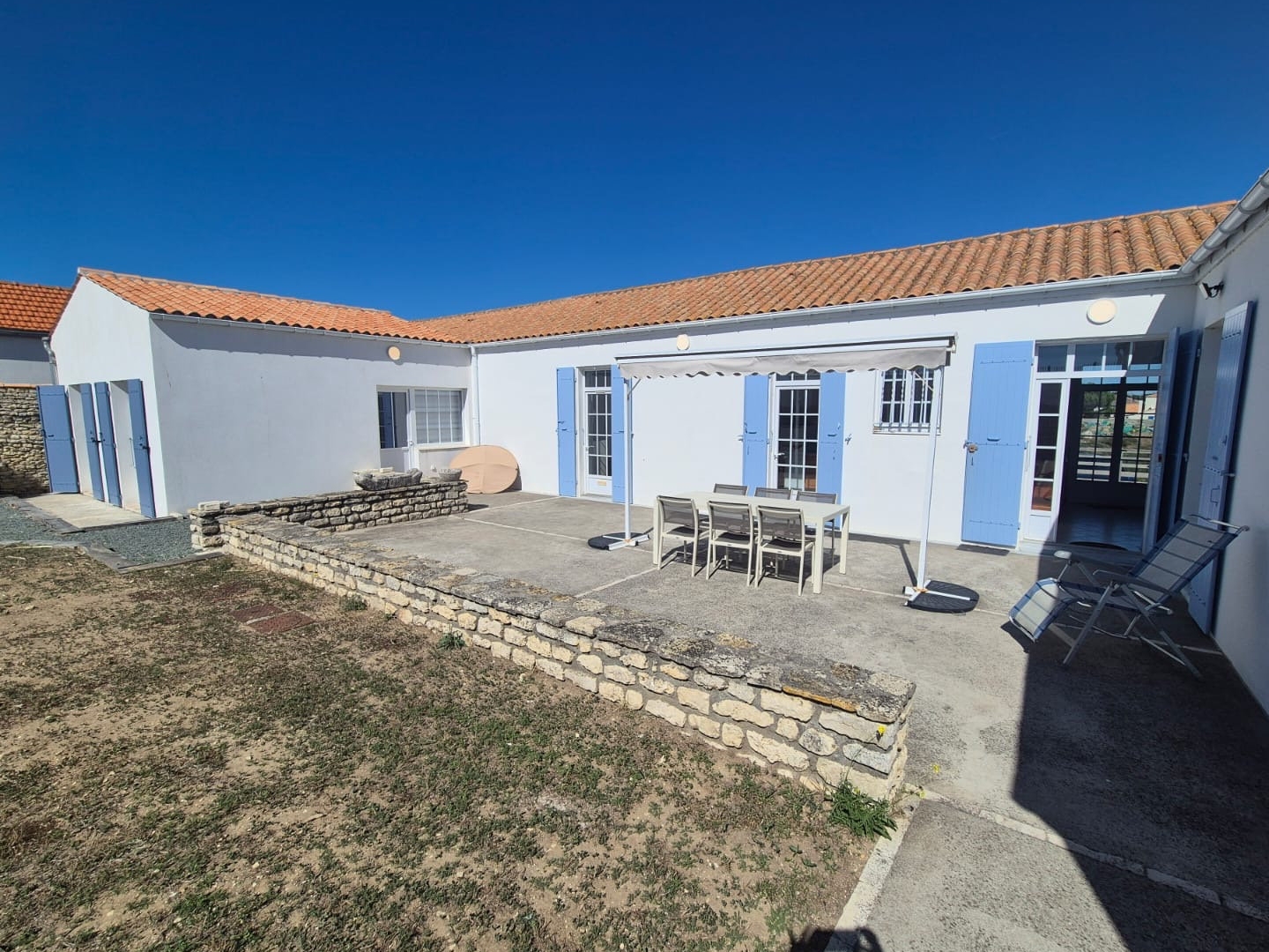 Maison à vendre - 6 pièces - 140m2 - Saint-Pierre-D'ol... (17310)