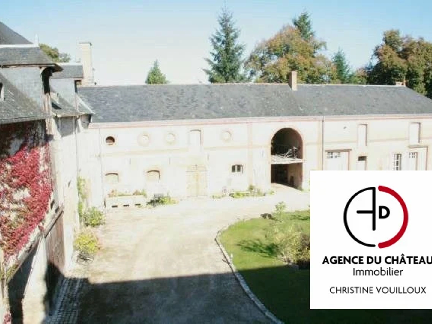Maison à vendre - 16 pièces - 380m2 - Dampierre-En-Burly (45570)