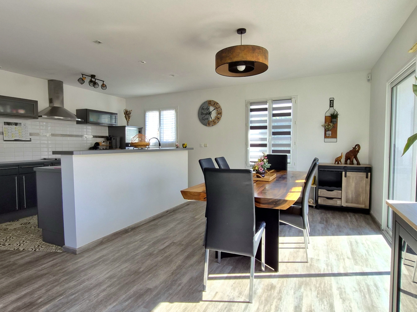 Maison à vendre - 5 pièces - 122m2 - Thairé (17290)
