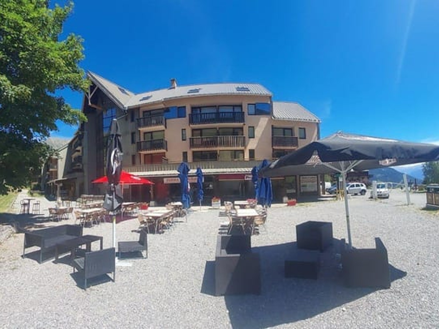 Immeuble commercial 290 m²