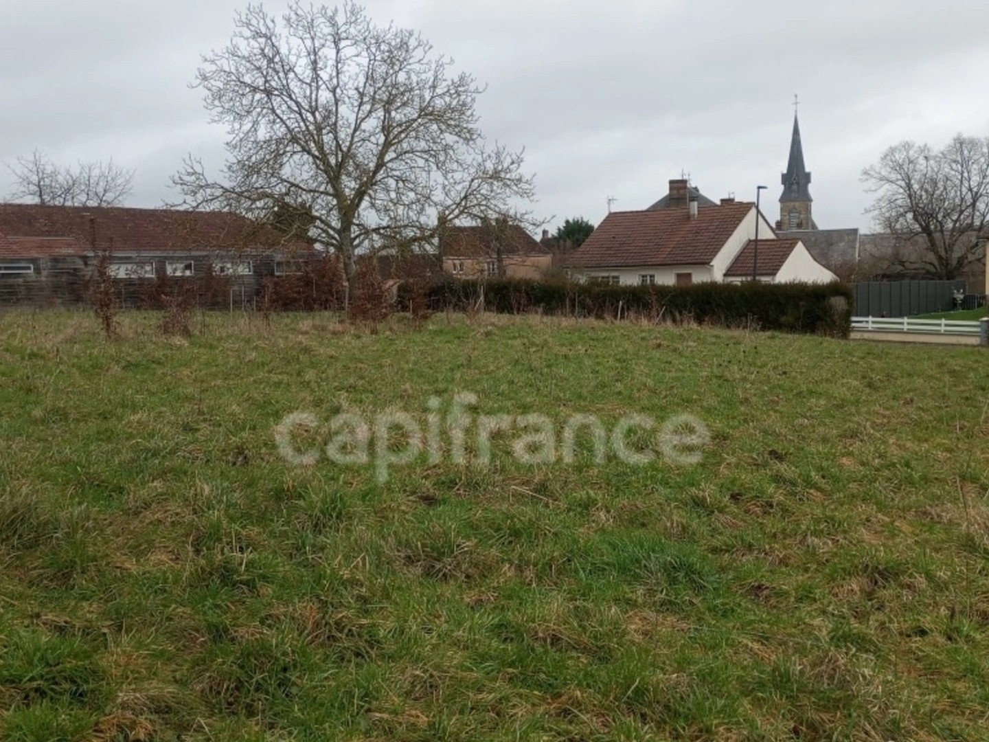 Terrain 1089 m²