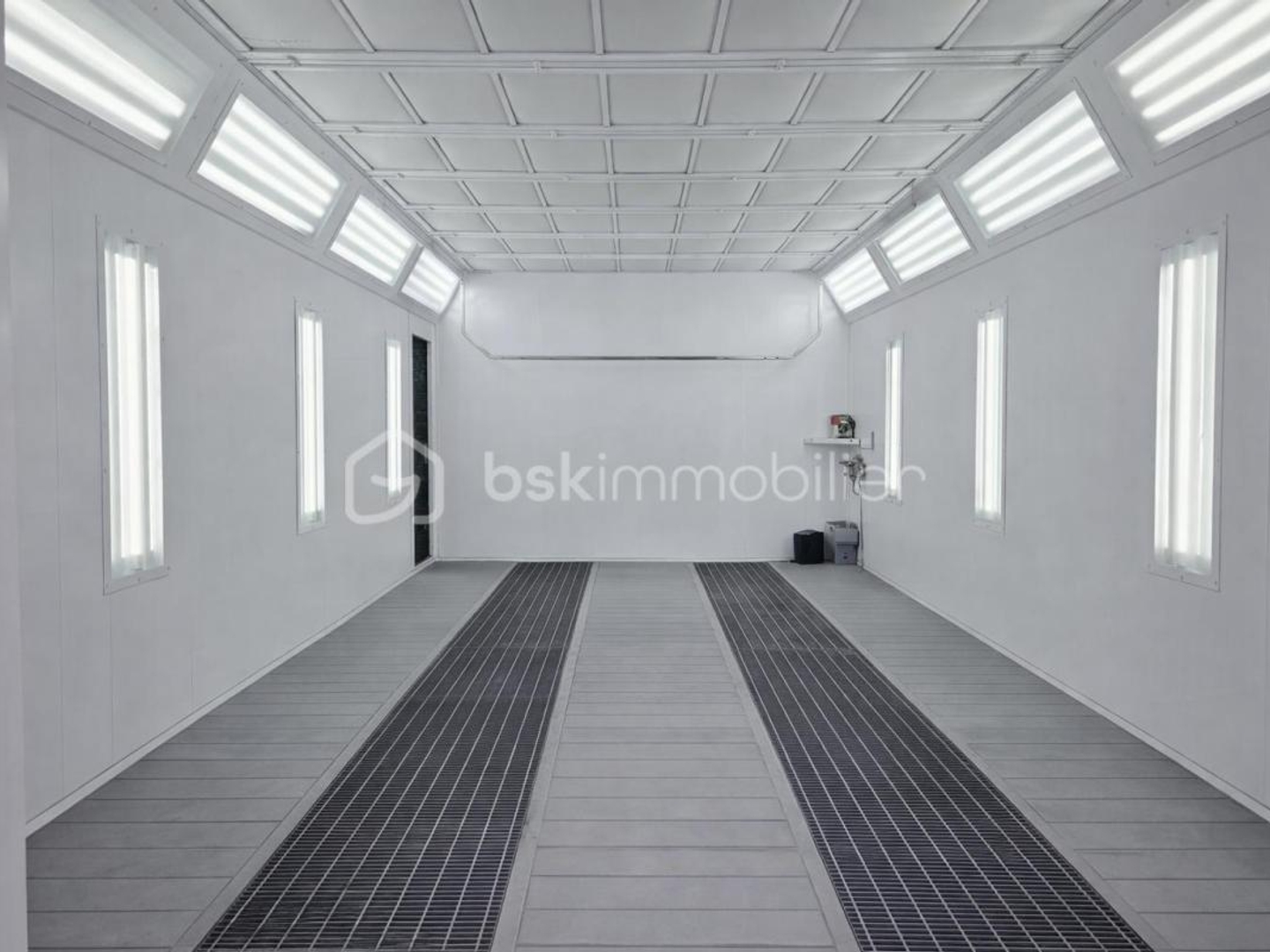 Magasin à vendre - 250m2 - Mougins (06250)