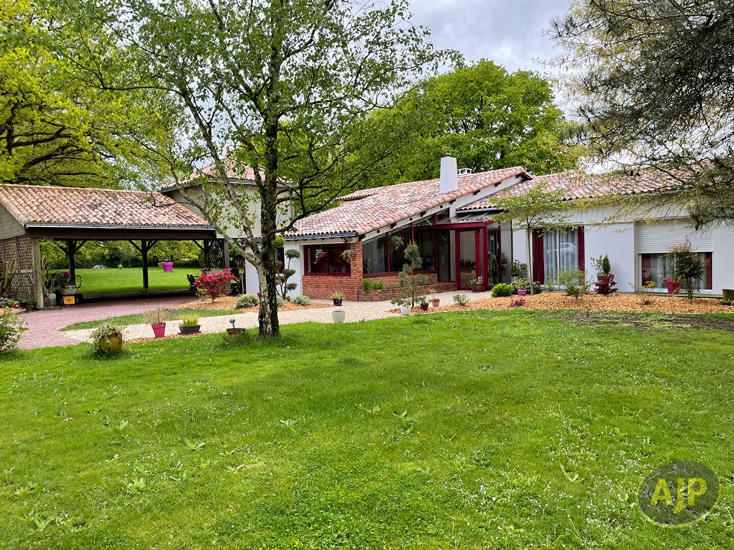 Propriété atypique en pleine campagne de Vezins 6 pièce(s) 180 m2