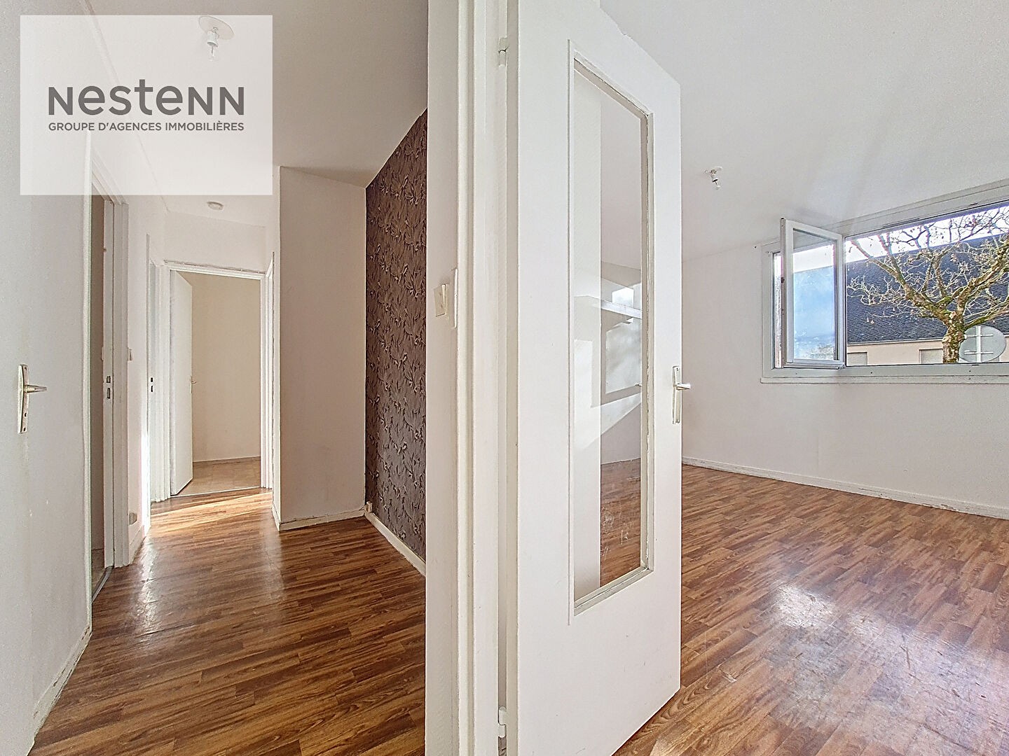 FLEURY LES AUBRAIS - PROCHE DE LA GARE- APPARTEMENT T3 - 63 m² - LUMINEUX-
