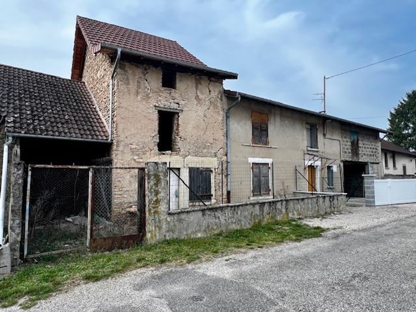 Immeuble à vendre - 6 pièces - 100m2 - Crémieu (38460)