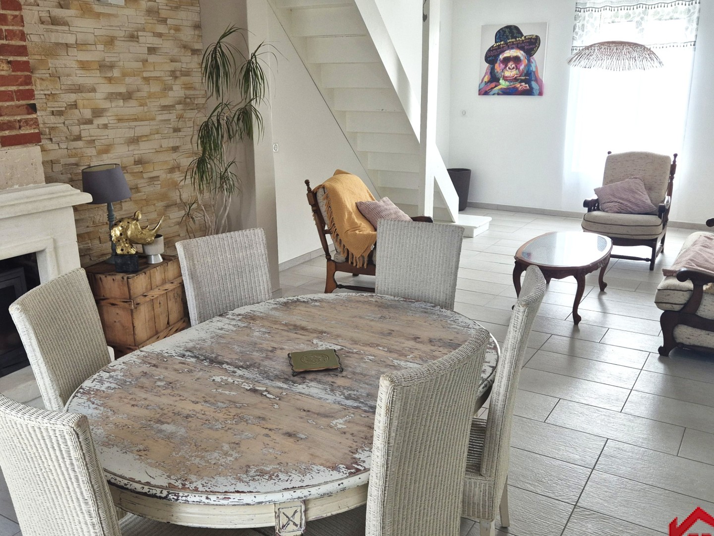 Charmante maison de 163m2, entièrement rénovée, avec 3 chambres + jardin
