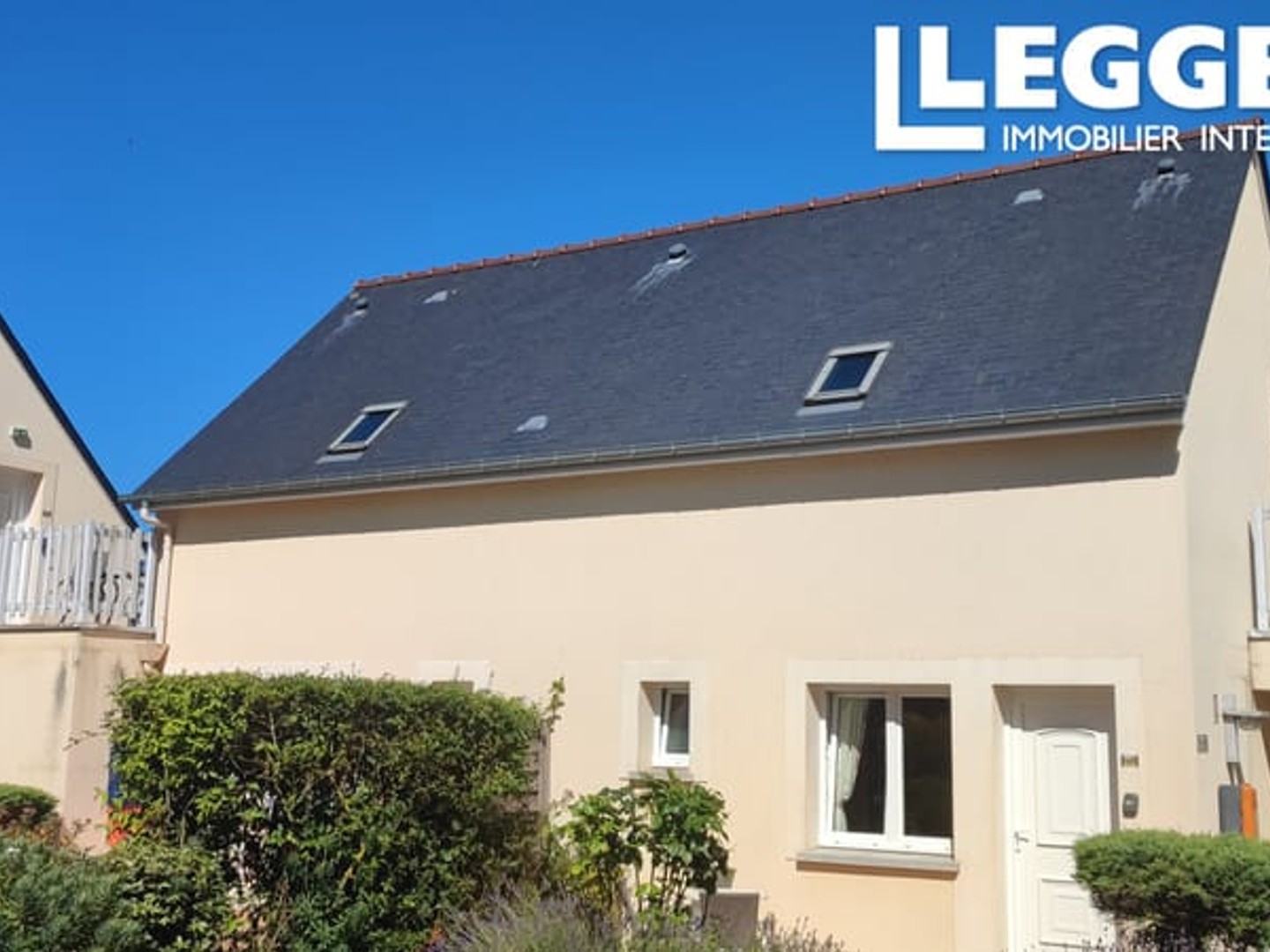 Leggett. VENTE URGENTE !!! 4 suites à louer, chaque une avec, ch/sdb/WC, terrasse et parking. REVENU...