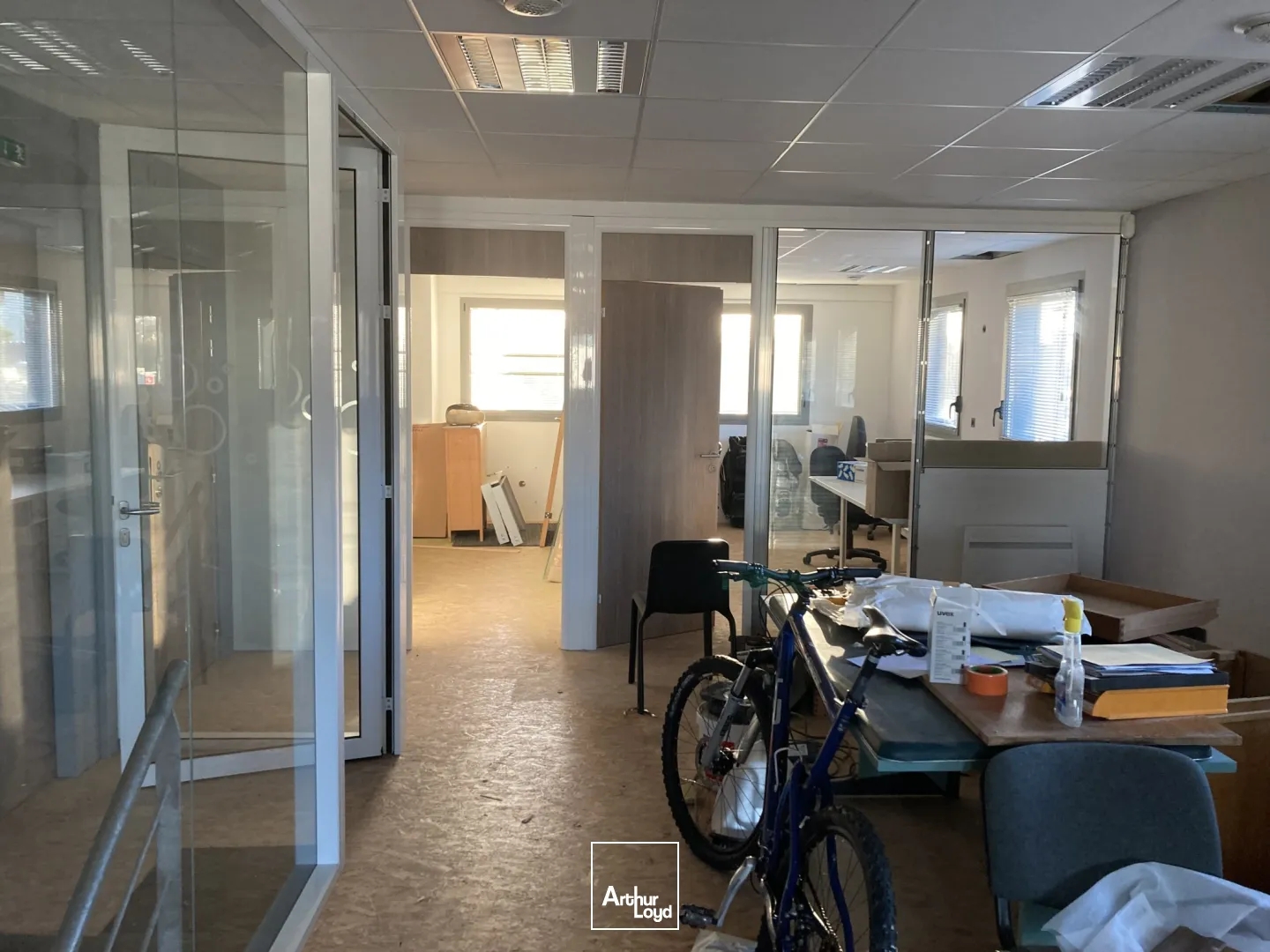 Locaux à vendre - 882m2 - Saint-Renan (29290)