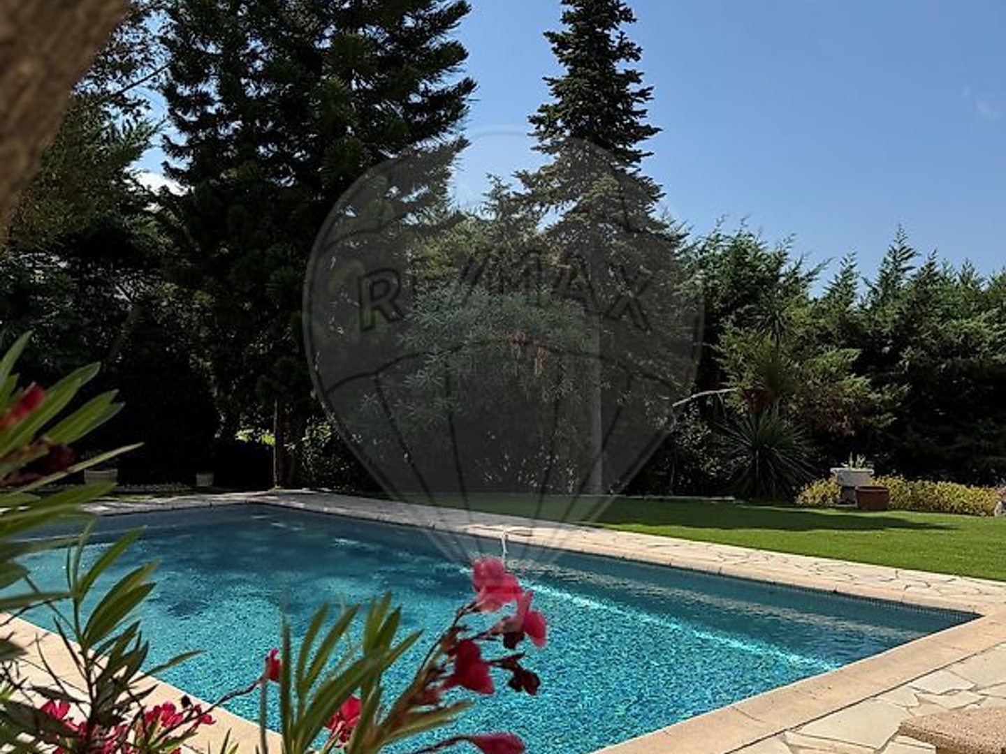 Maison à vendre - 5 pièces - 192m2 - Antibes (06160)